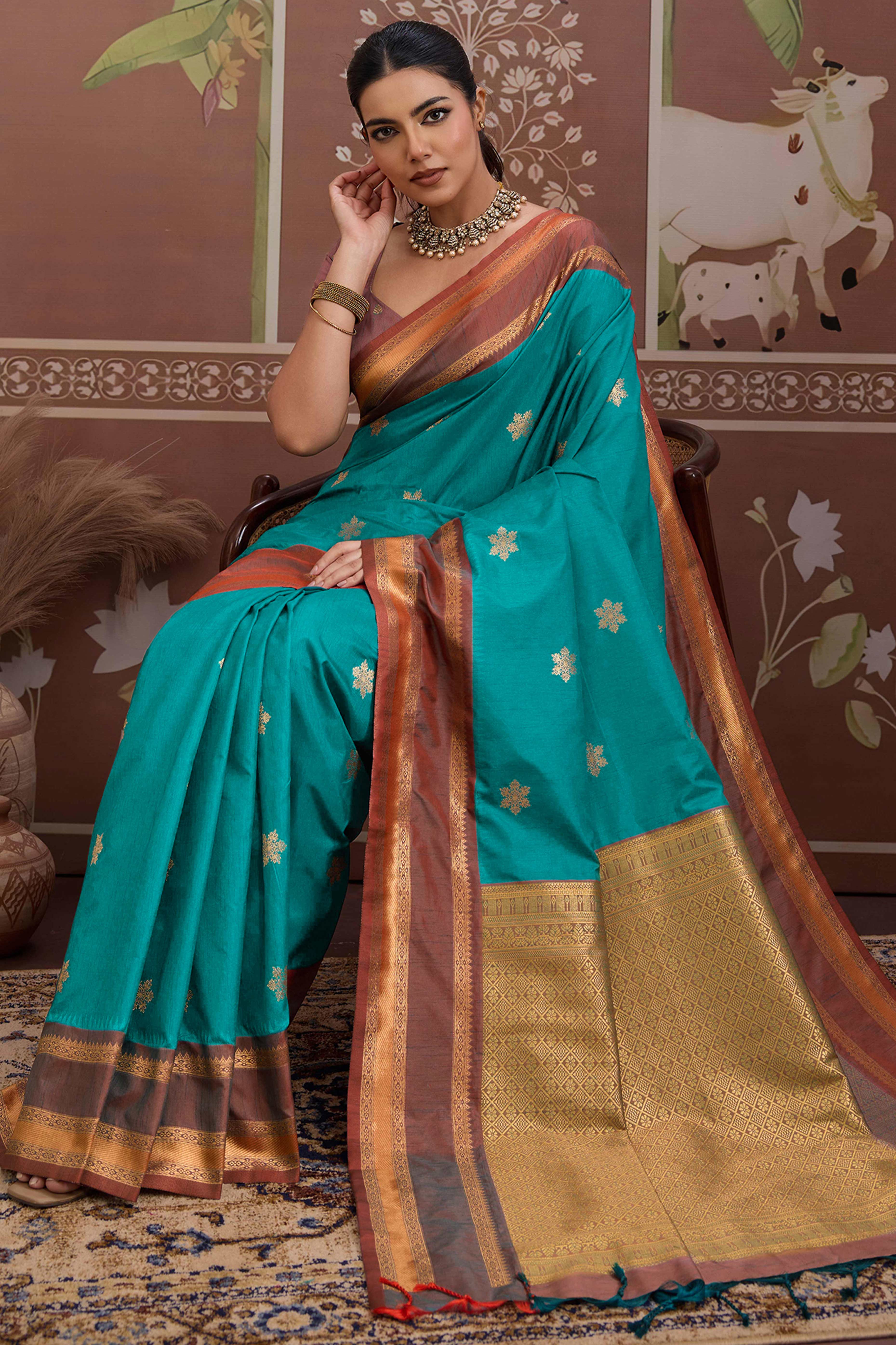 Luxury Style Morpich Green Saree in Silk Blend with Intricate Zari Work