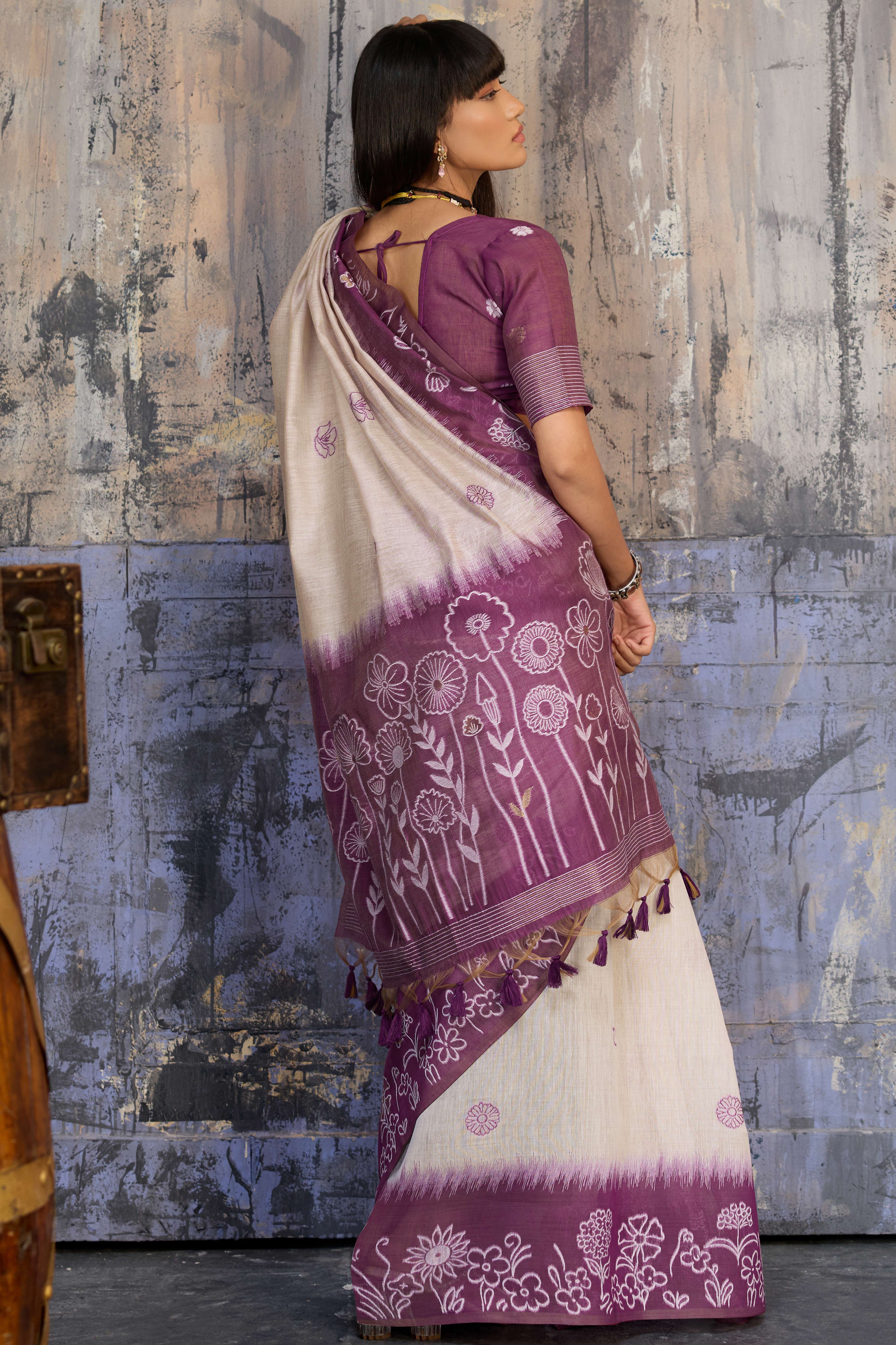 Beige & Purple Classic Munga Cotton Blend Saree with Intricate Floral Woven Detailing