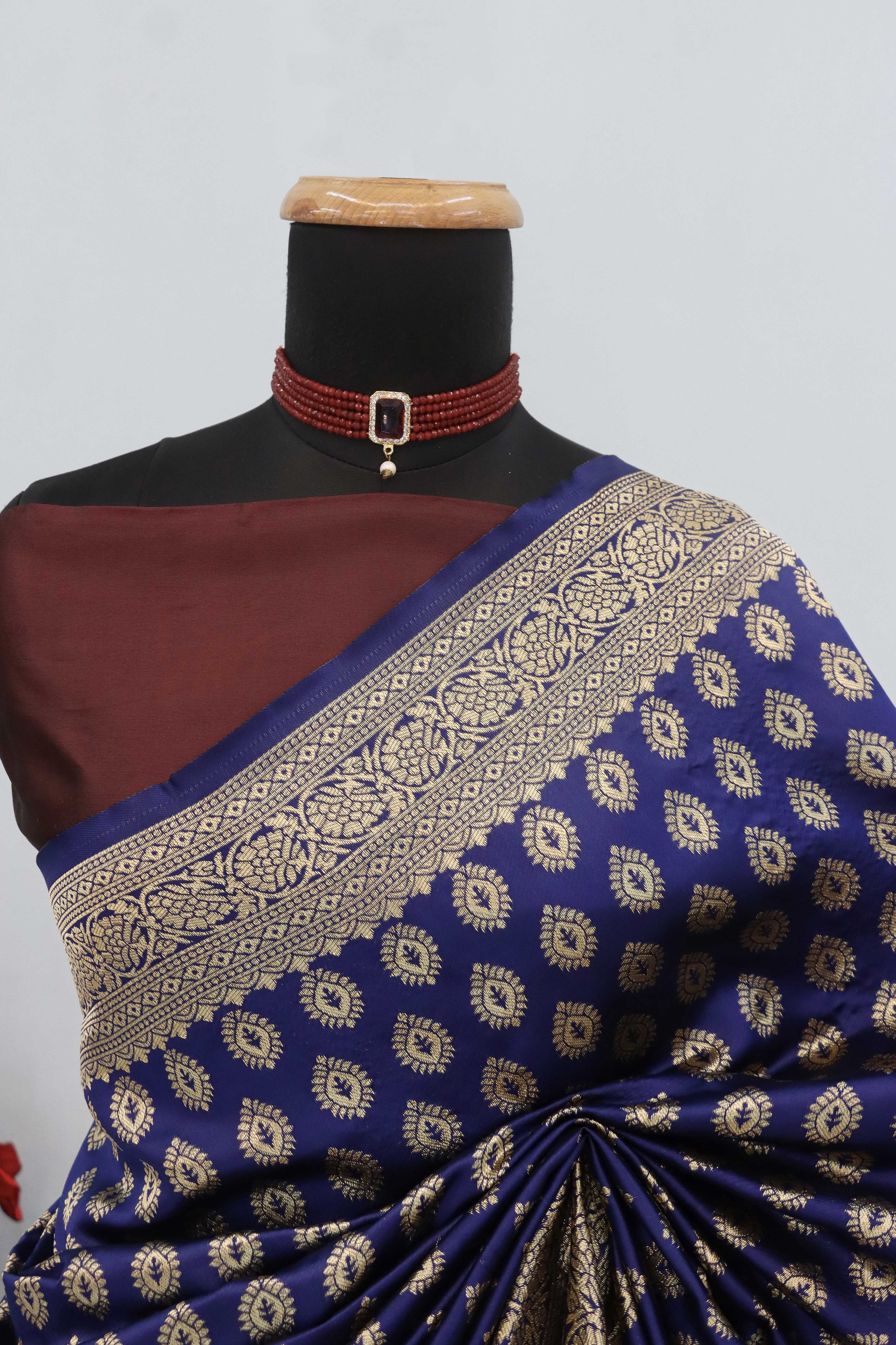 Navy Blue Floral Zari Woven Banarasi Silk Saree For Timeless Elegance