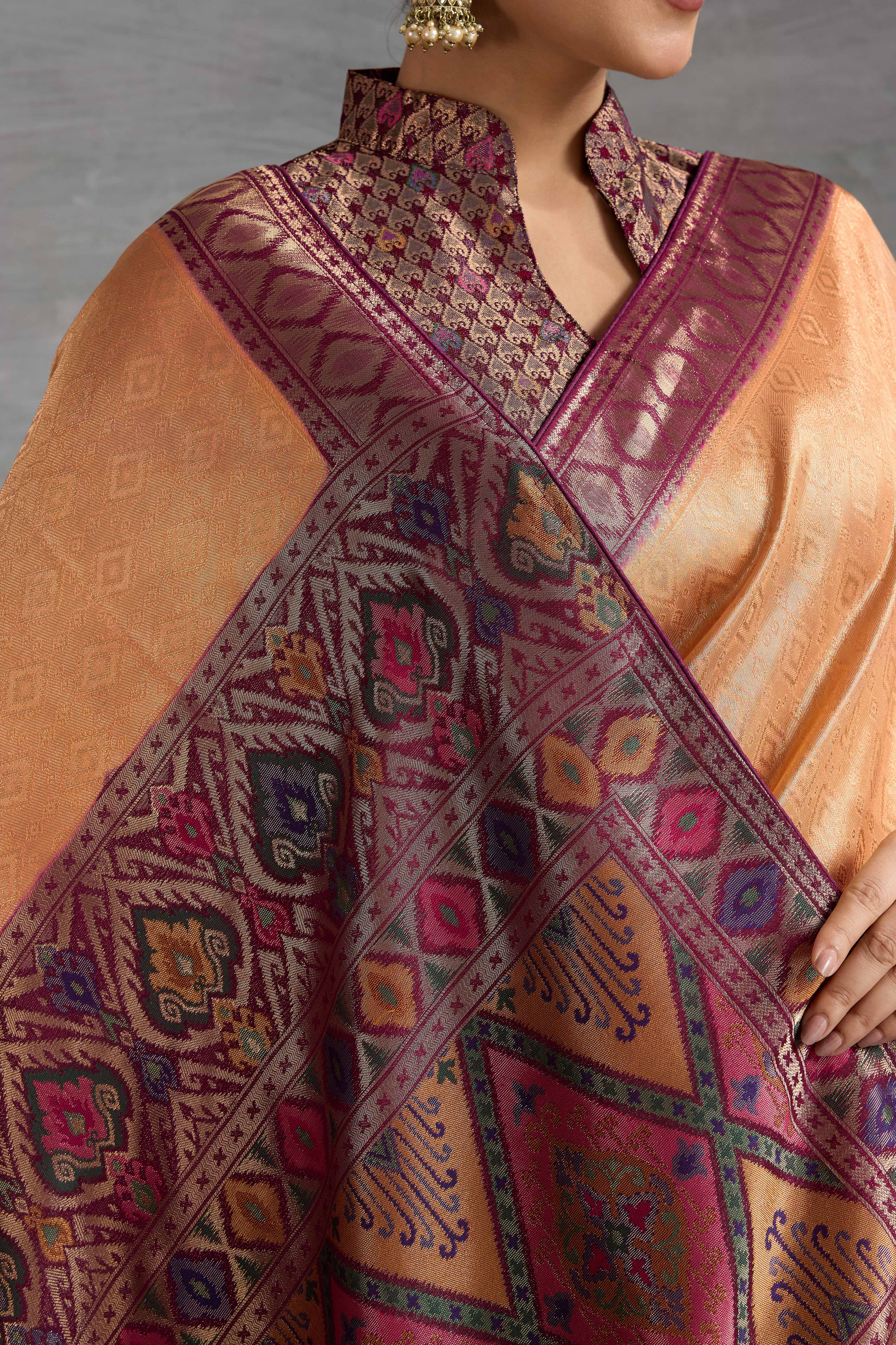 Peach Kanjivaram Silk Saree With Traditional Kadiyal Style Zari Weaving &  Meenakari Pallu