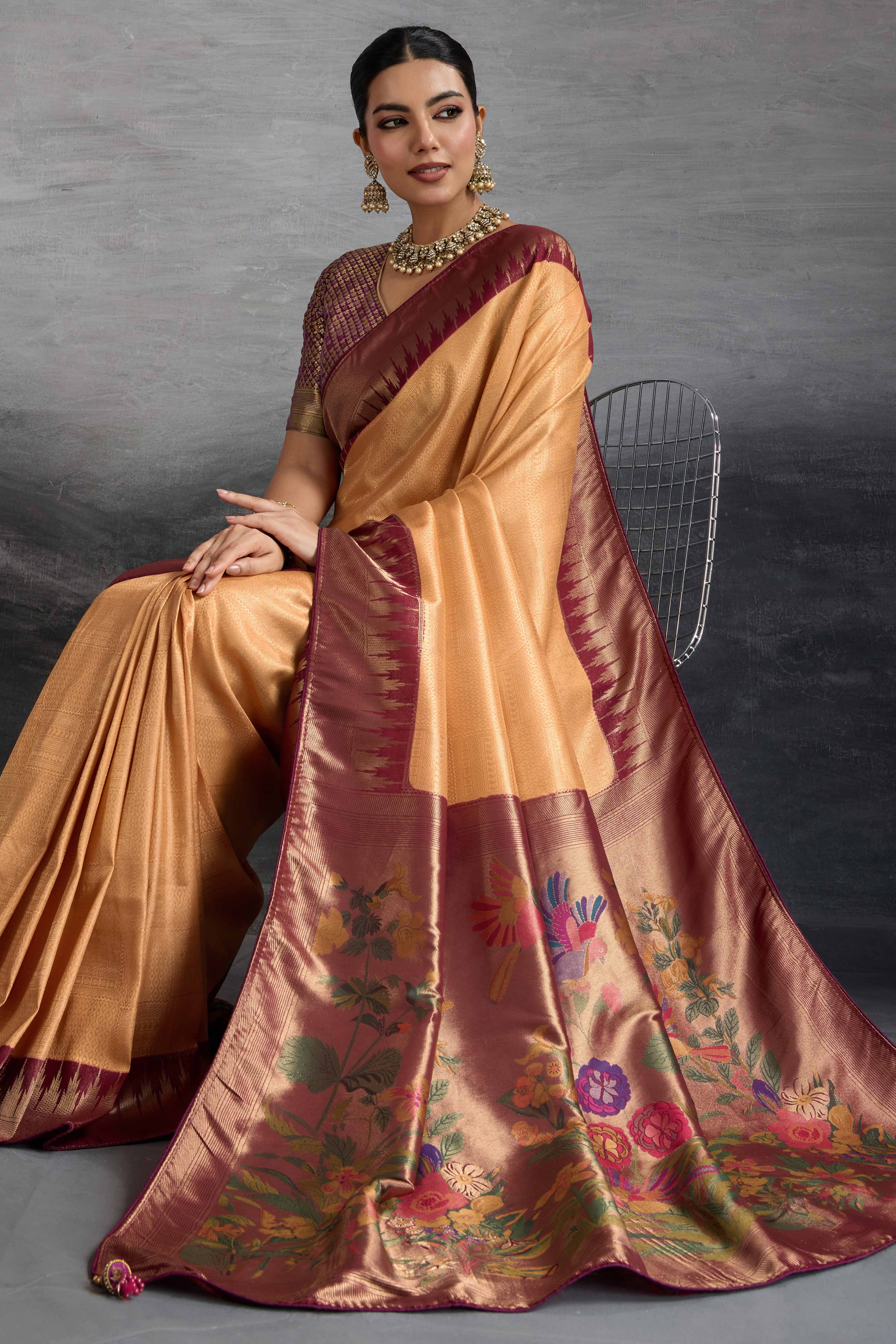 Light Orange Silk Kanjivaram Saree Enhanced With Kadiyal Weaving Borders