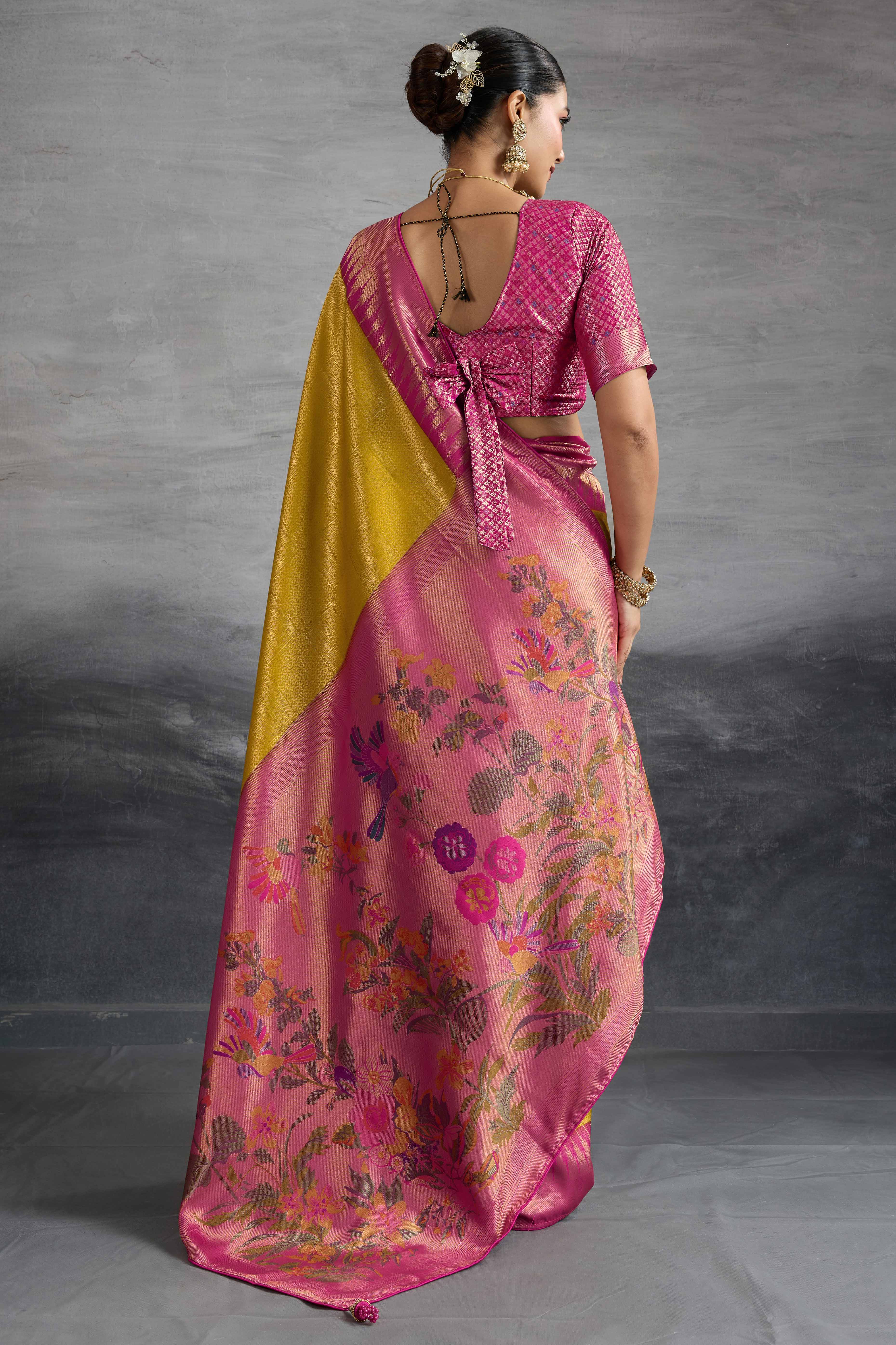 Mustard Silk Kanjivaram Saree Enhanced With Kadiyal Weaving Borders
