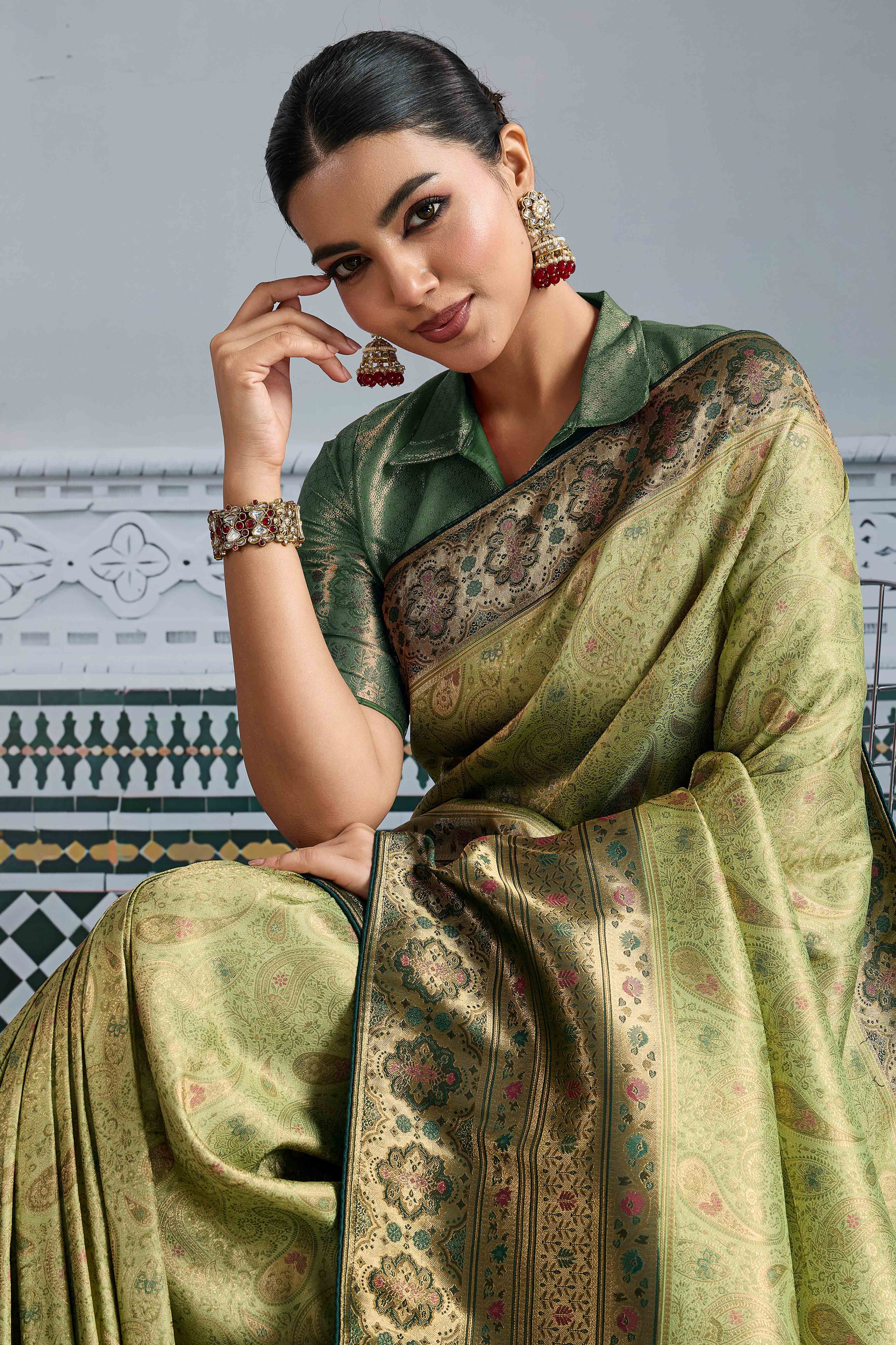 Green Meenakari Woven Kanjivaram Silk Saree For Festive Elegance