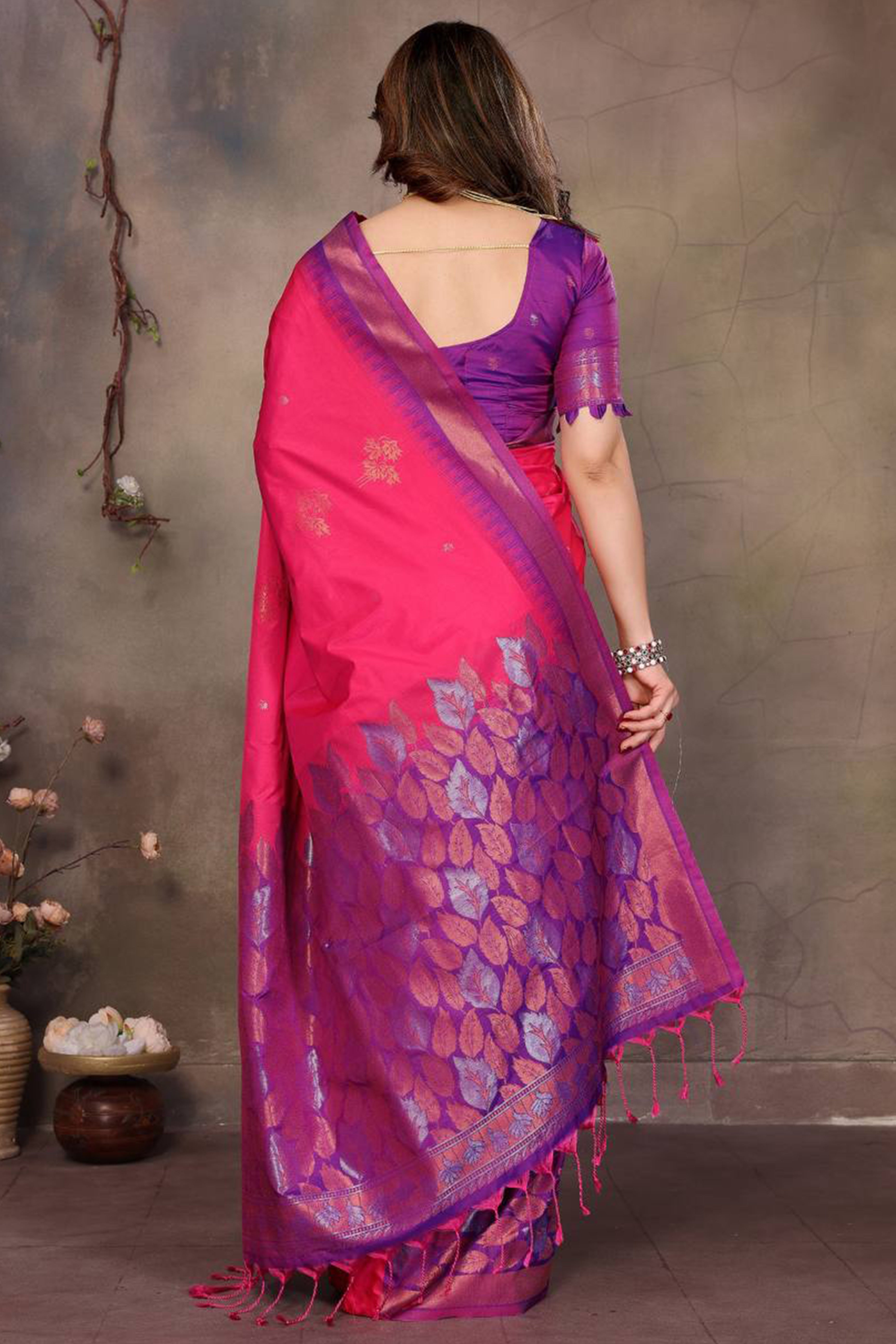 Rani Pink Leaf & Floral Motif Banarasi Silk Saree With Luxurious Zari Weaving Two Tone Weaving