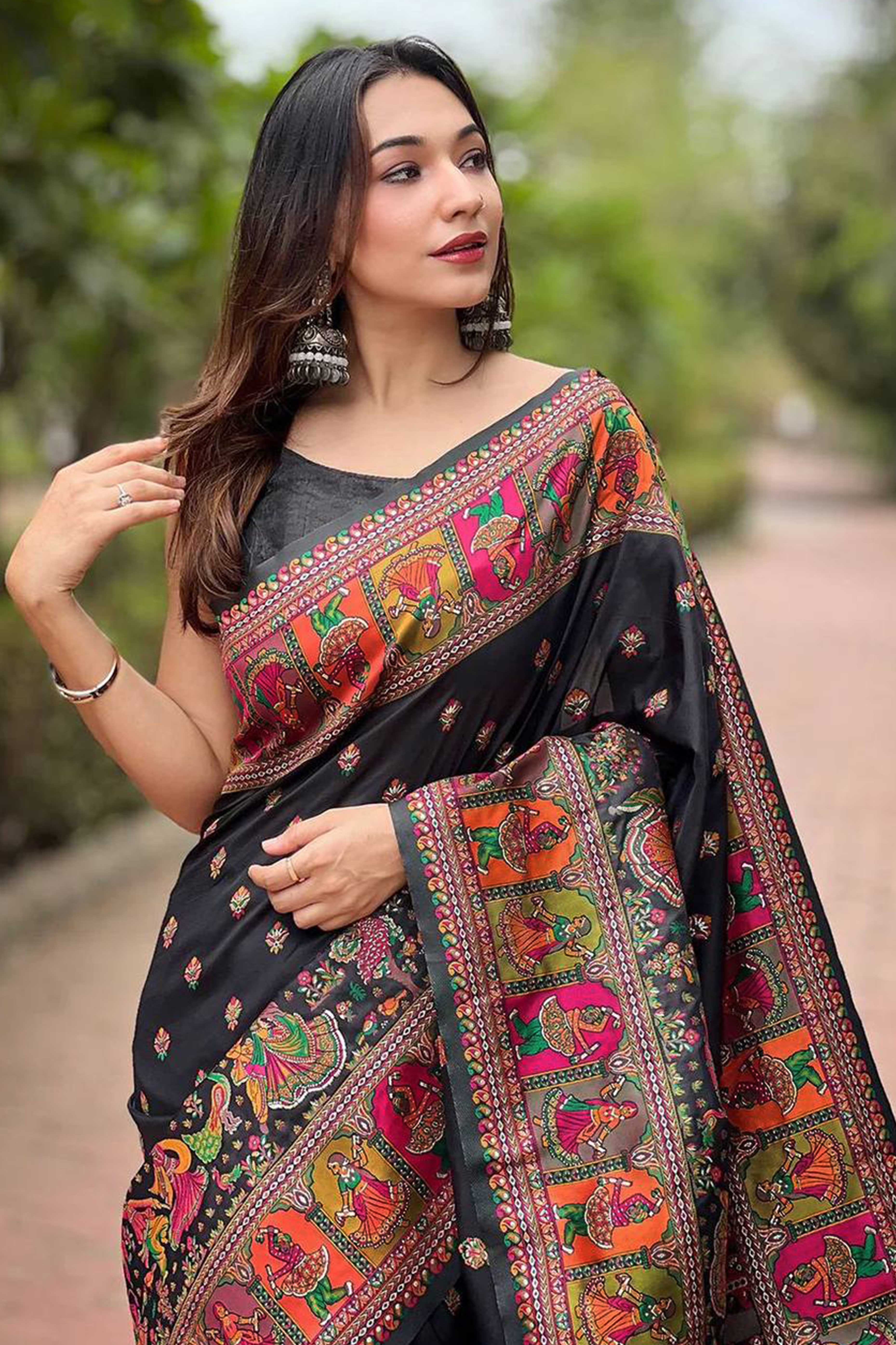 Black Pashmina Silk Saree Enhanced with Intricate Rajwadi Zari Weaves for Festive Elegance