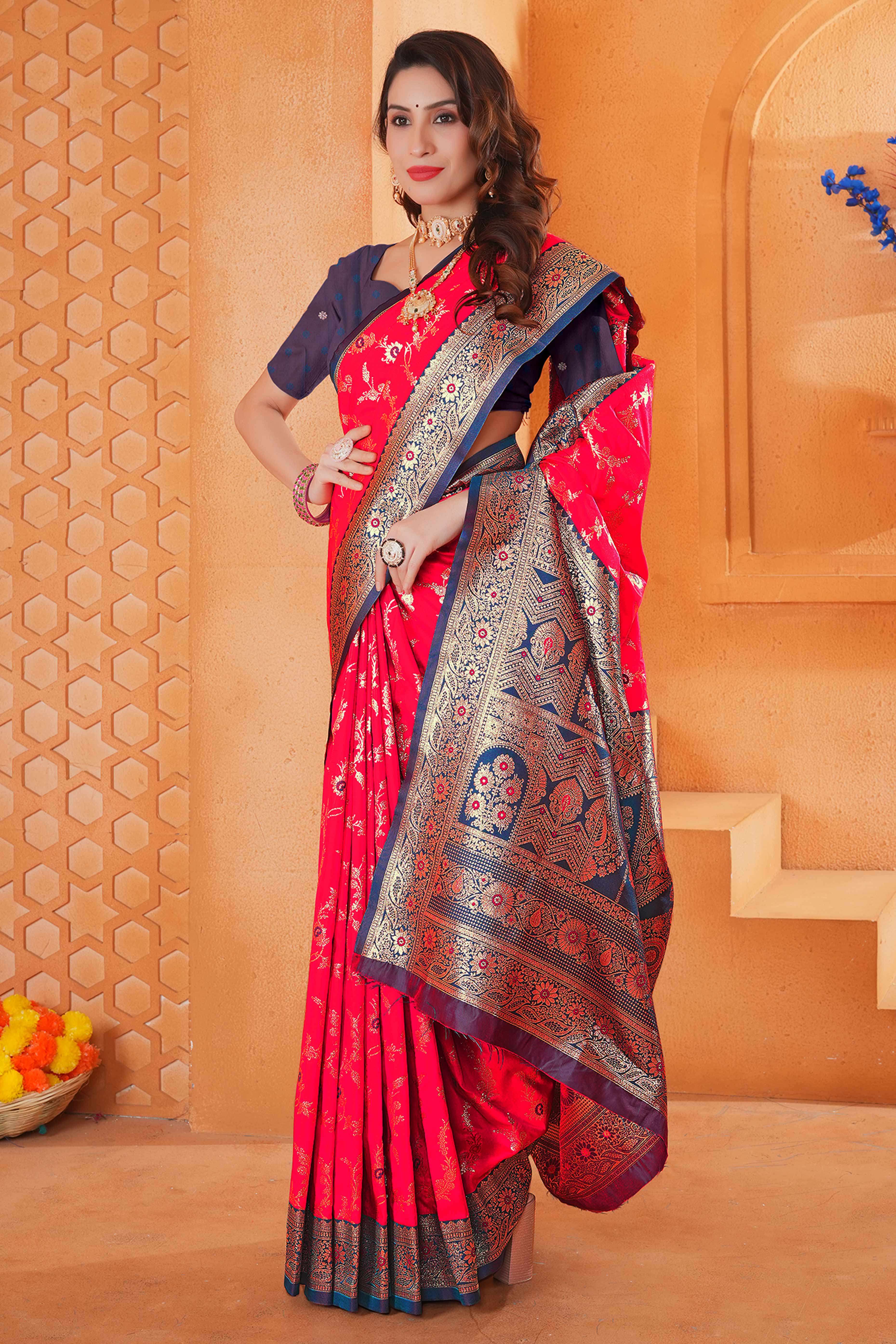 Pink Art Silk Saree With Intricate Floral Banarasi Zari Weaving