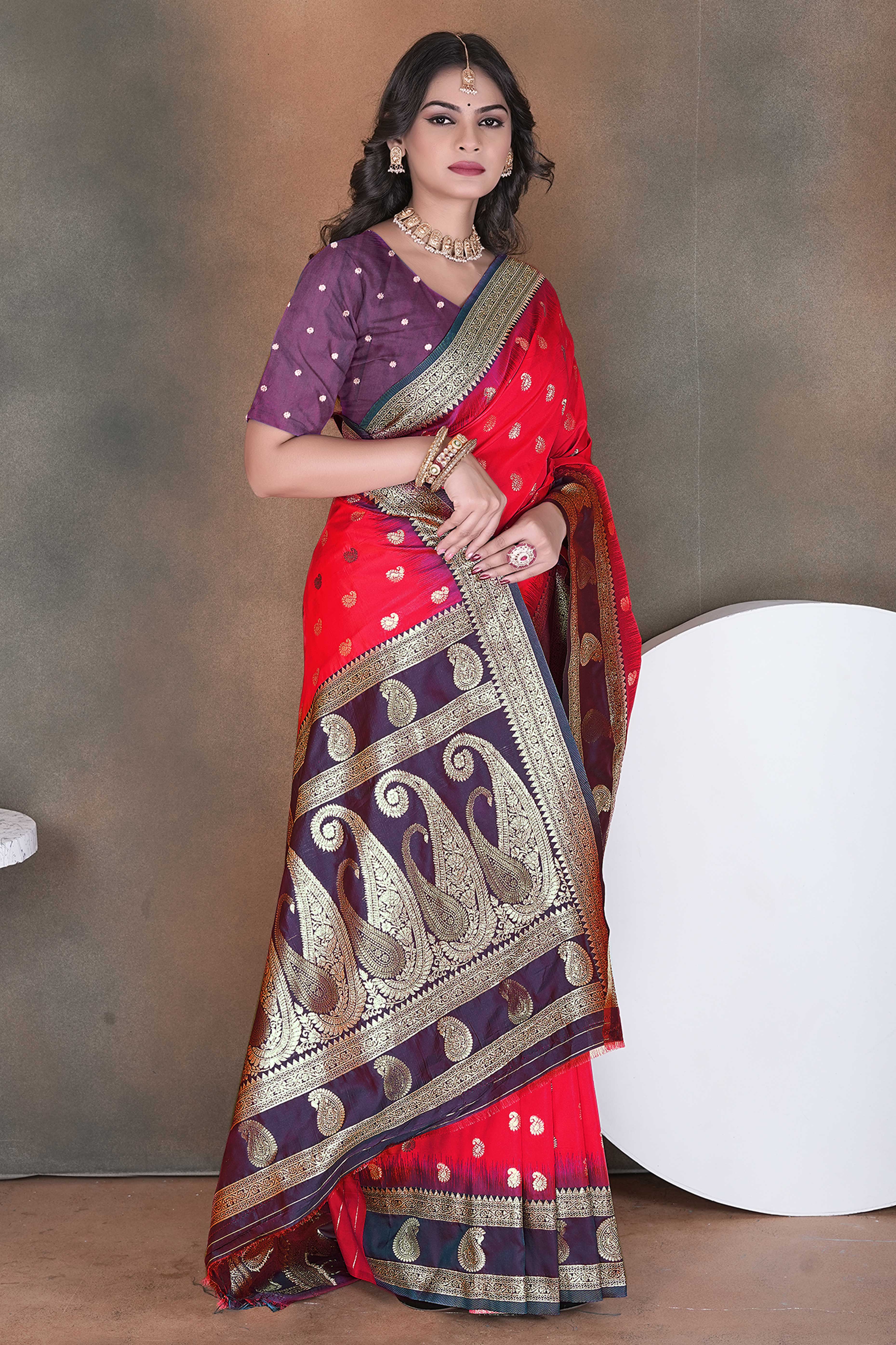 Pink Art Silk Saree Adorned With Zari Woven Paisley Motifs & Rich Banarasi Pallu