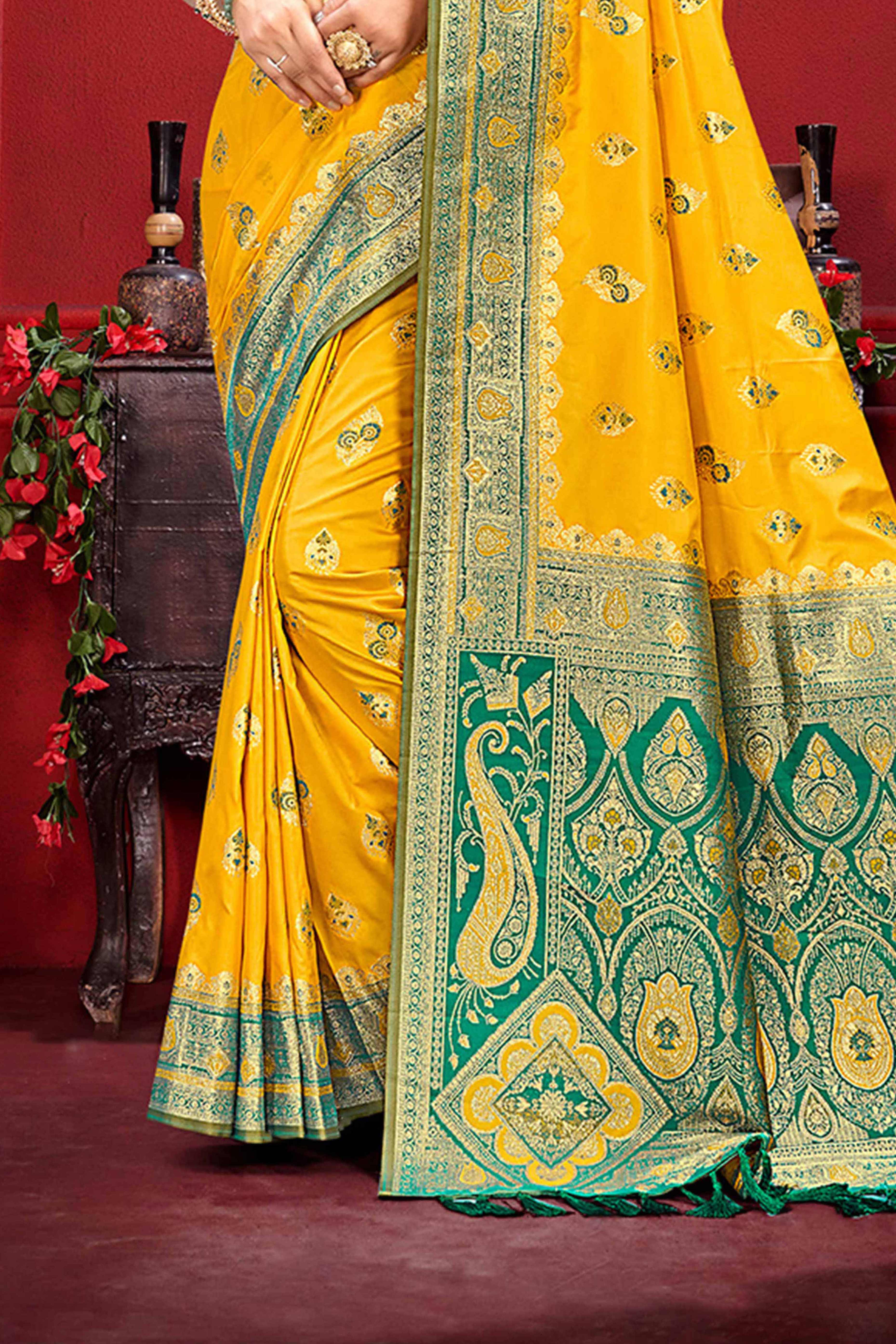Designer Yellow Floral Zari Weaving Silk Blend Saree With Stylish Tassel Pallu