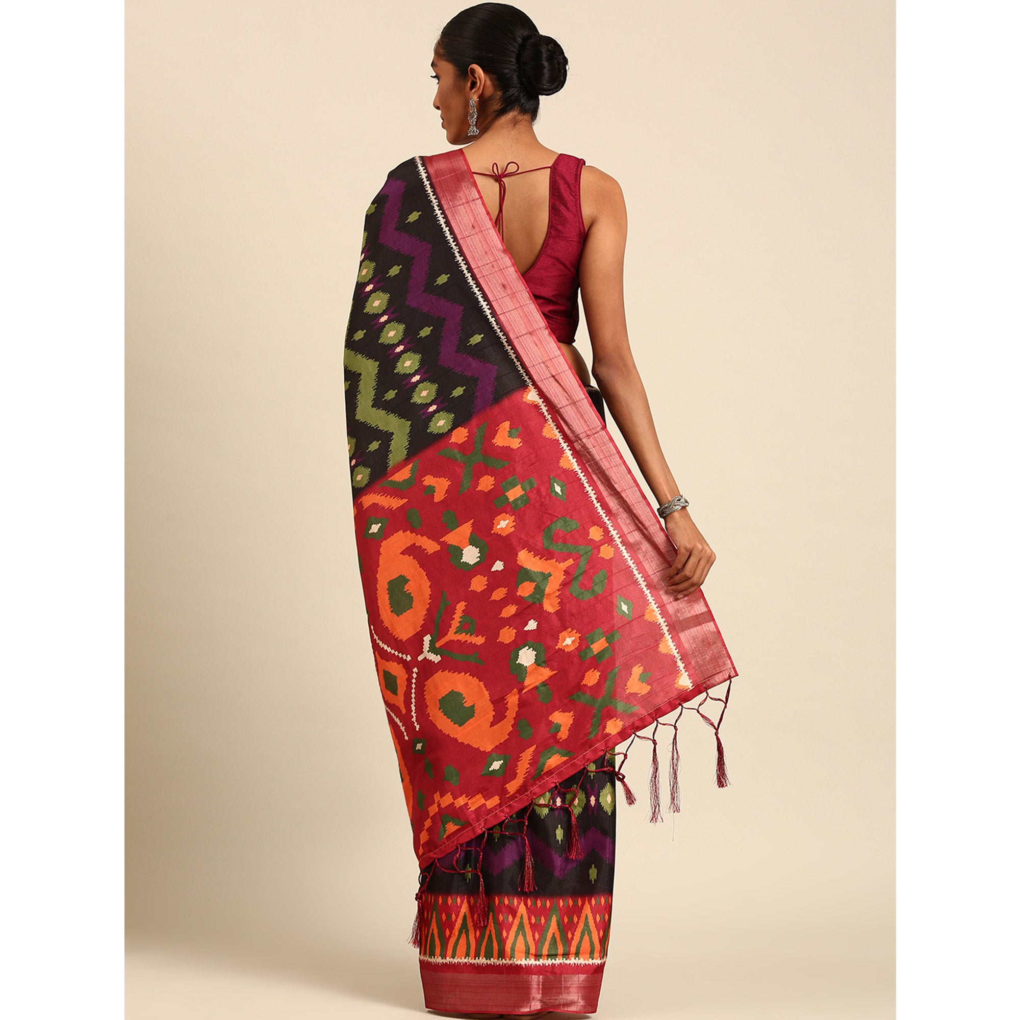 Black Digital Printed Cotton Blend Saree With Woven Border