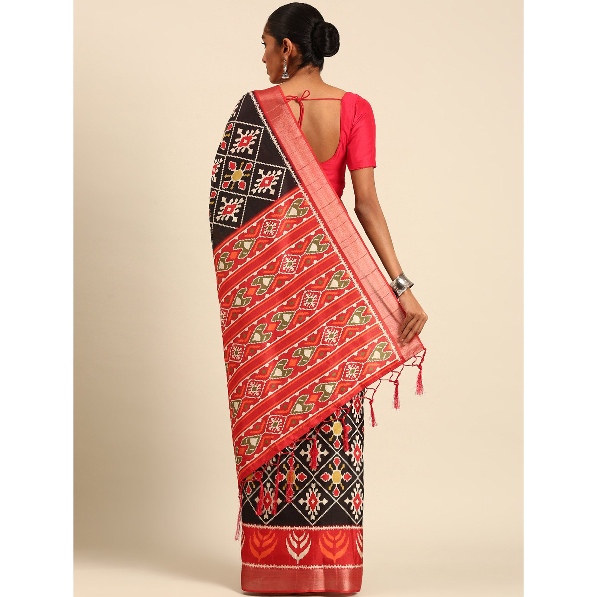 Black Digital Printed Cotton Blend Saree With Woven Border