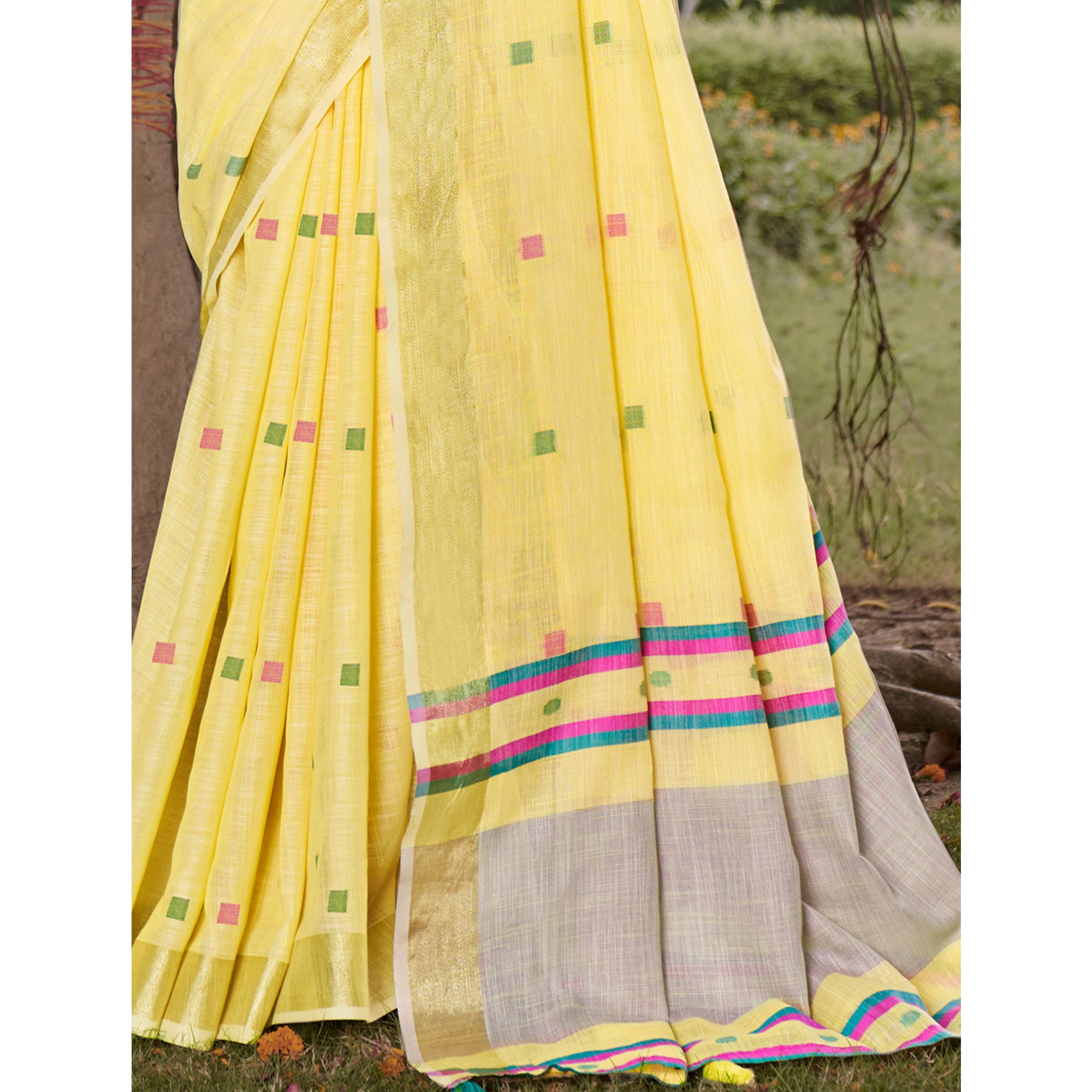 Yellow Woven Cotton Blend Saree With Tassels