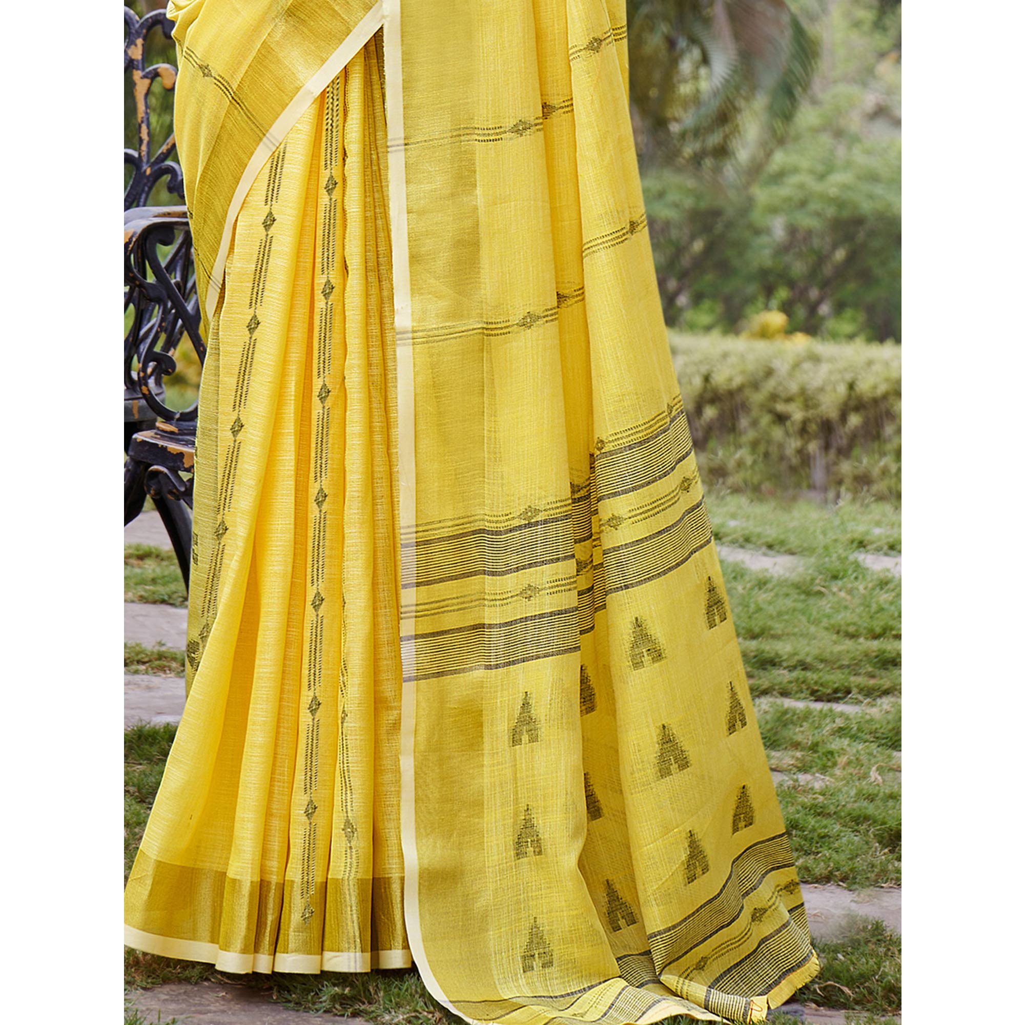 Yellow Woven Cotton Blend Saree With Tassels