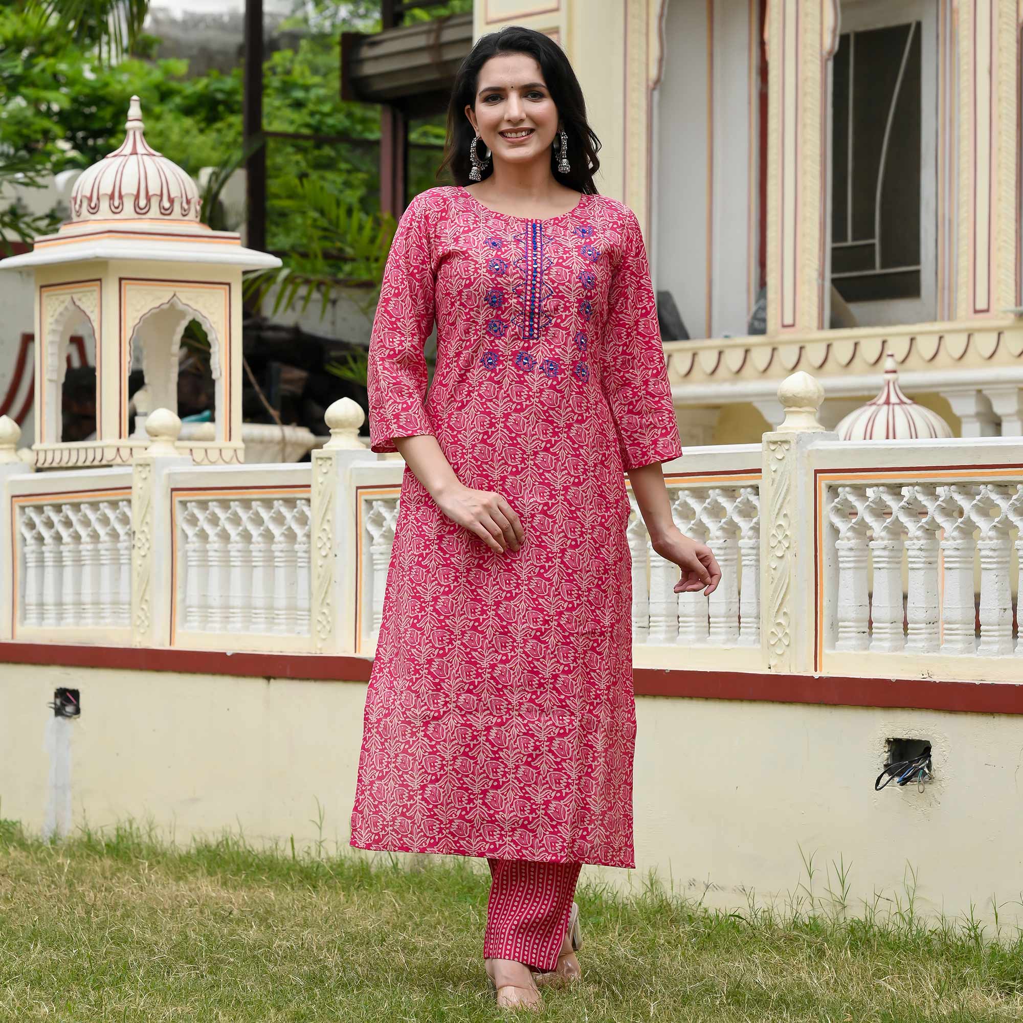 Buy Femeone Women Pink rayon Kurti and Gota work Plazo with Half side  dupatta - 40 Online at Best Prices in India - JioMart.
