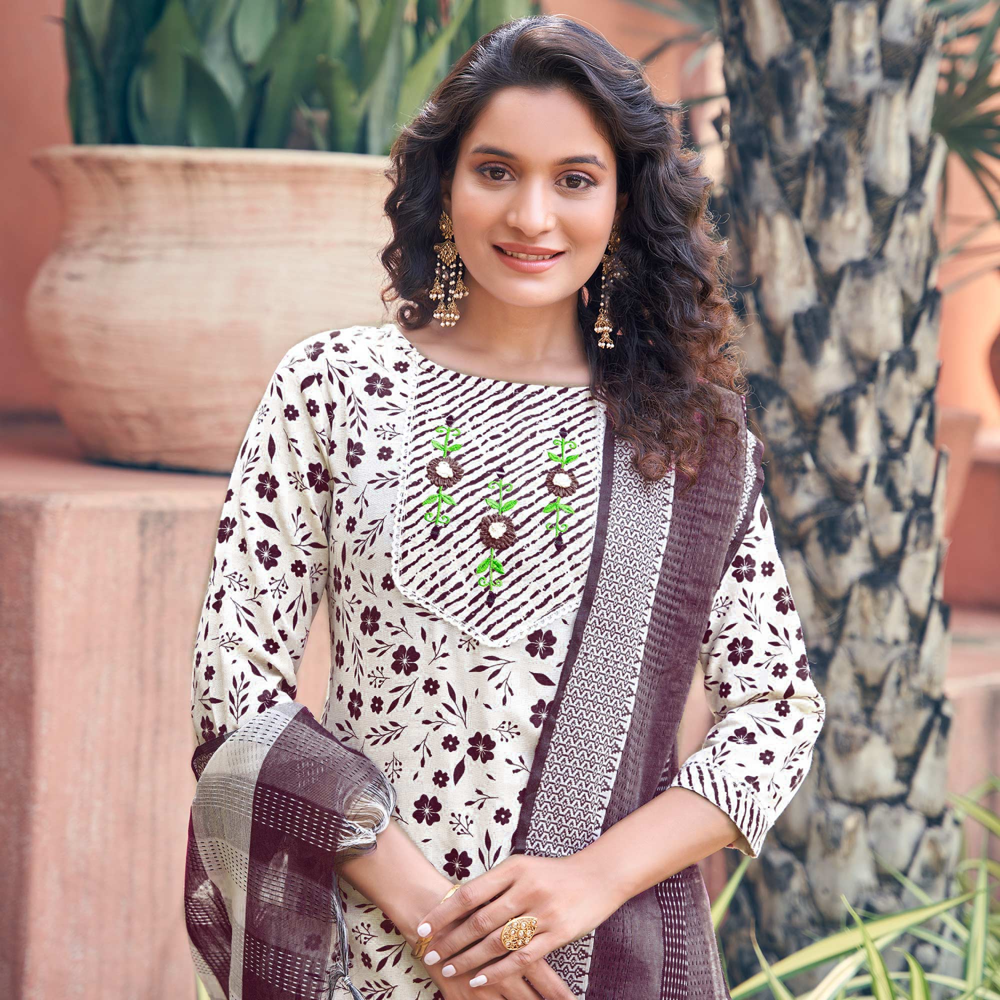 AARD-CONCH-1725-WHTPRL
