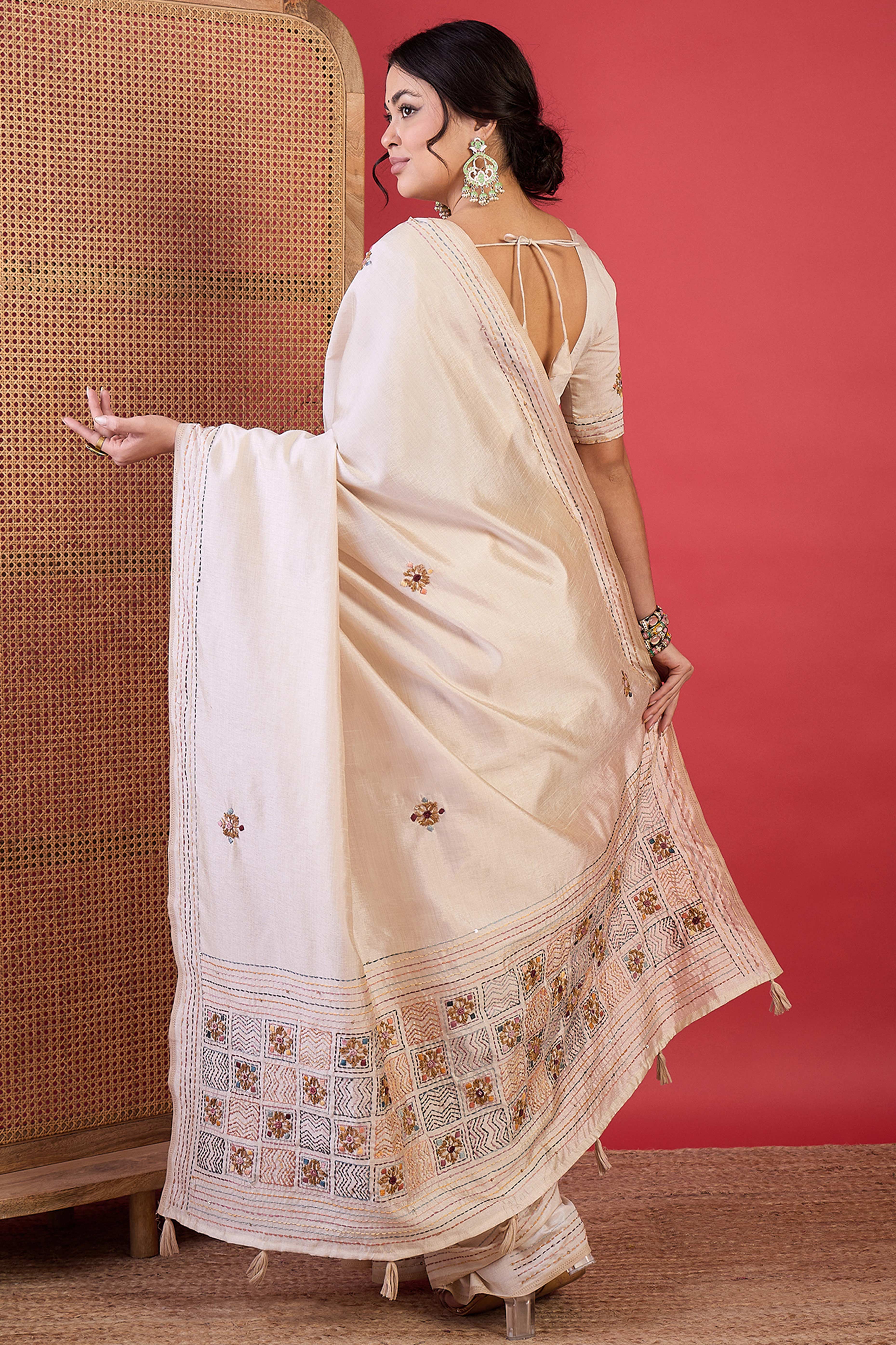 Cream Classic Tussar Silk Saree with Intricate Thread Work Embellishment