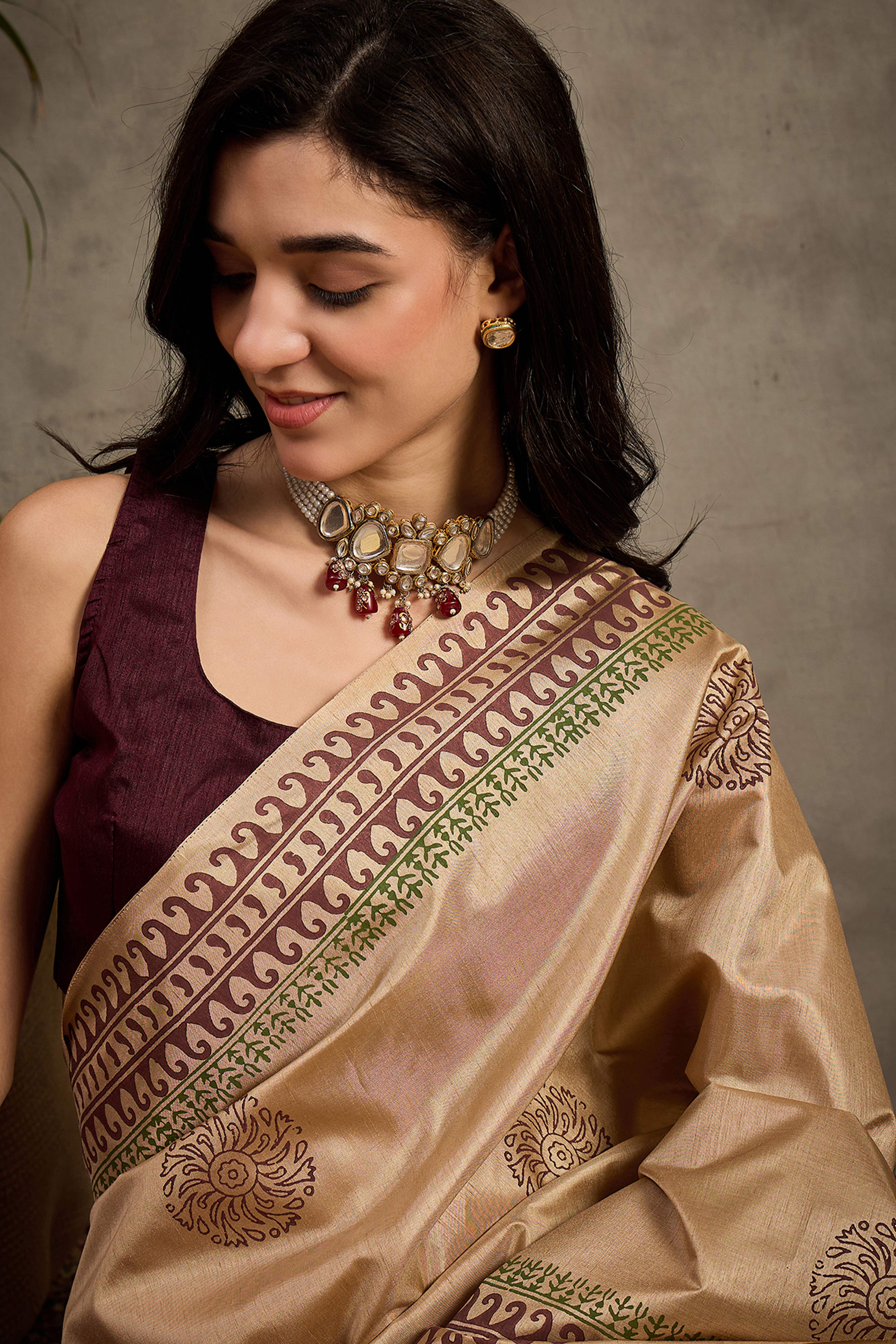 Graceful Beige Floral Printed Kozi Cotton Silk Saree Featuring Tassel Accents Pallu