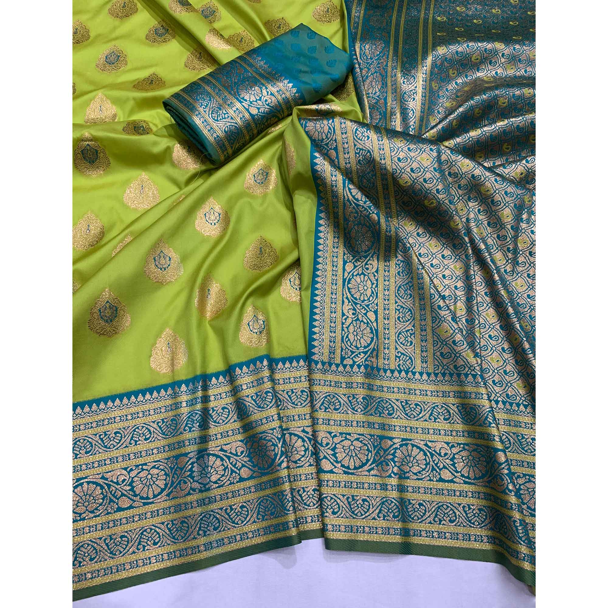 Green Butti Work Banarasi Silk Saree