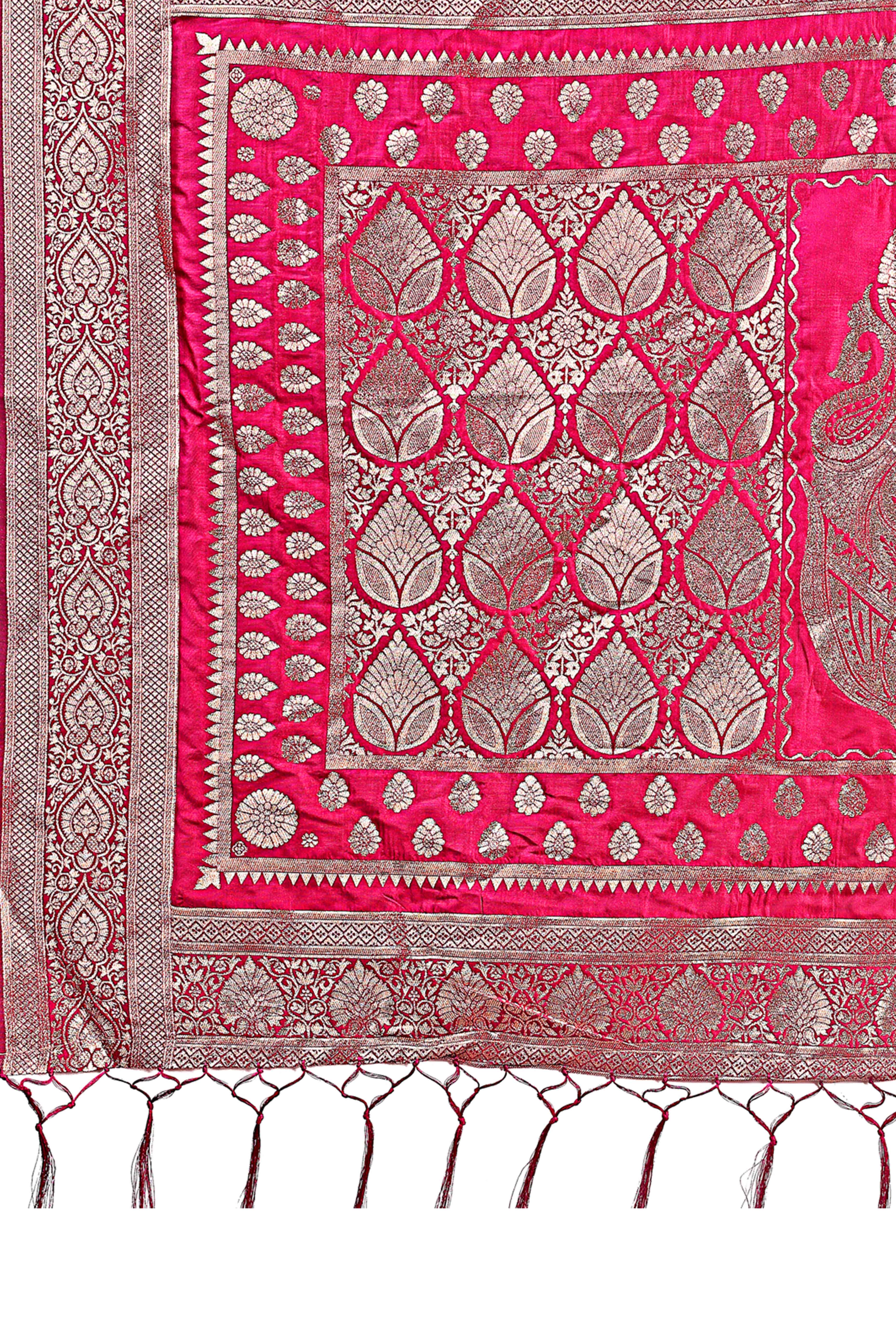 Elegant Magenta Floral Zari Woven Kanjivaram Silk Saree Crafted for Timeless Festive Glamour