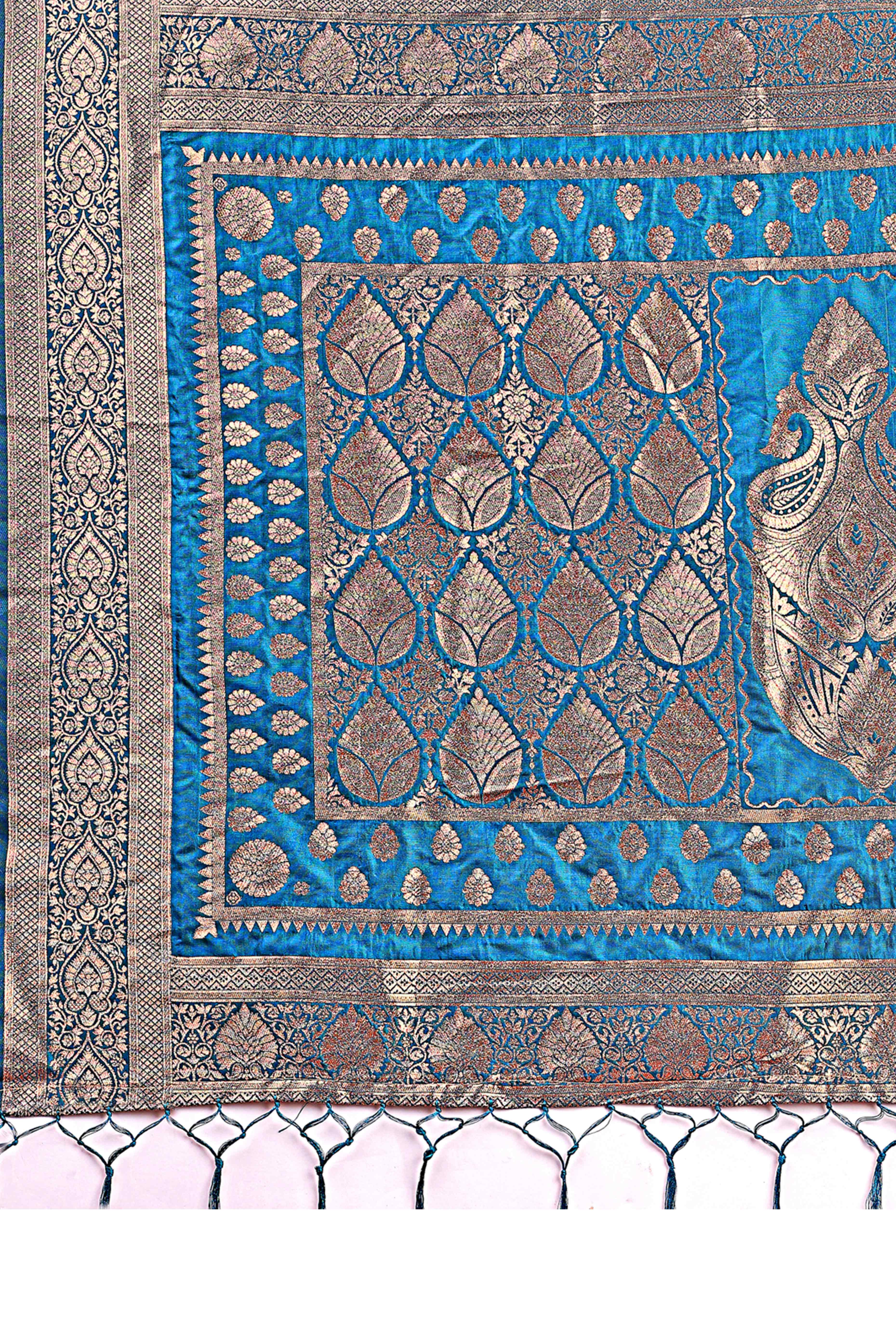 Elegant Teal Floral Zari Woven Kanjivaram Silk Saree Crafted for Timeless Festive Glamour