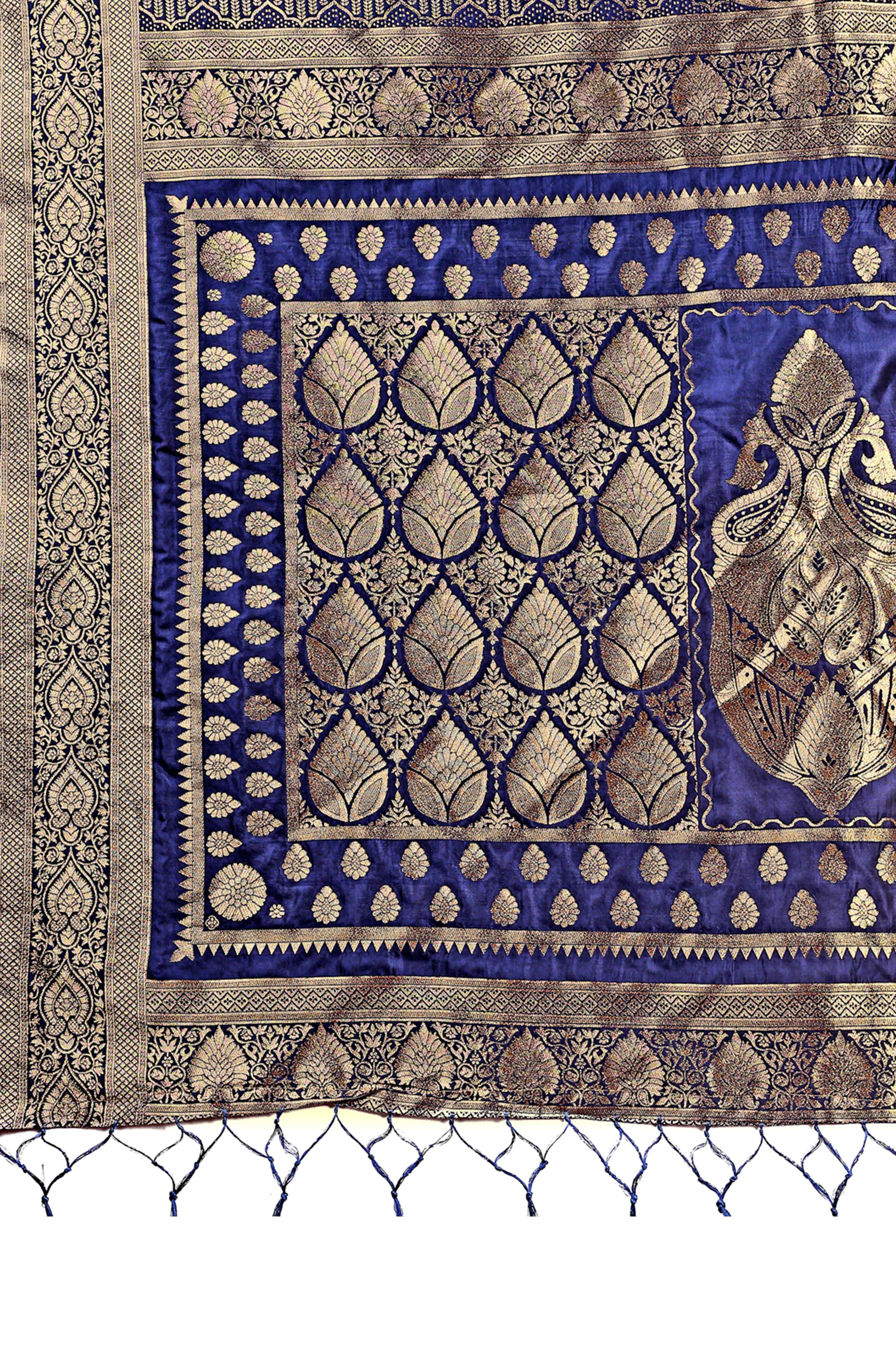 Elegant Navy Blue Floral Zari Woven Kanjivaram Silk Saree Crafted for Timeless Festive Glamour