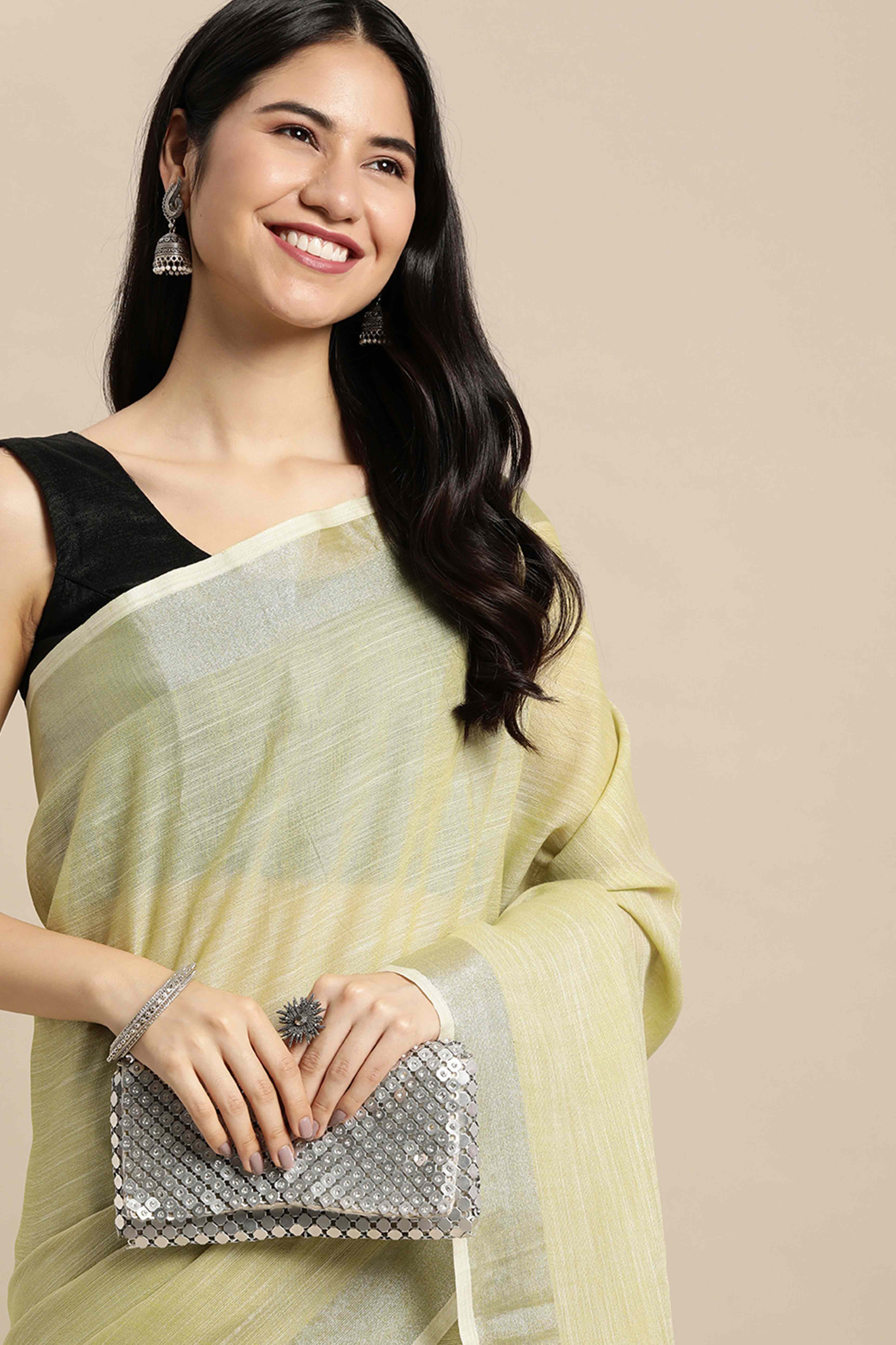 Olive Green Linen Saree Adorned With Silver Zari Weaving Border & Pallu