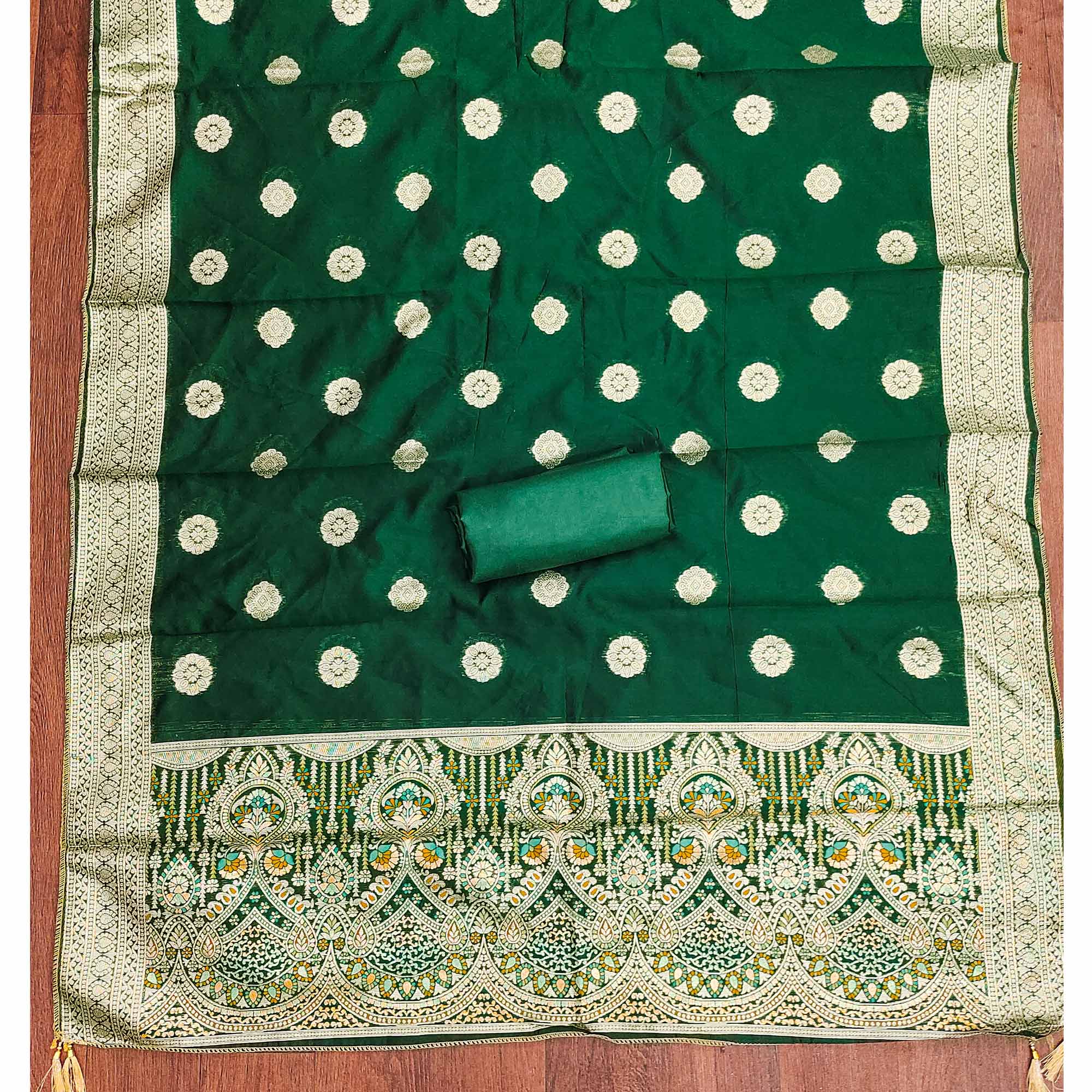 Green Unstitched Dress Material in Zari Woven Jacquard