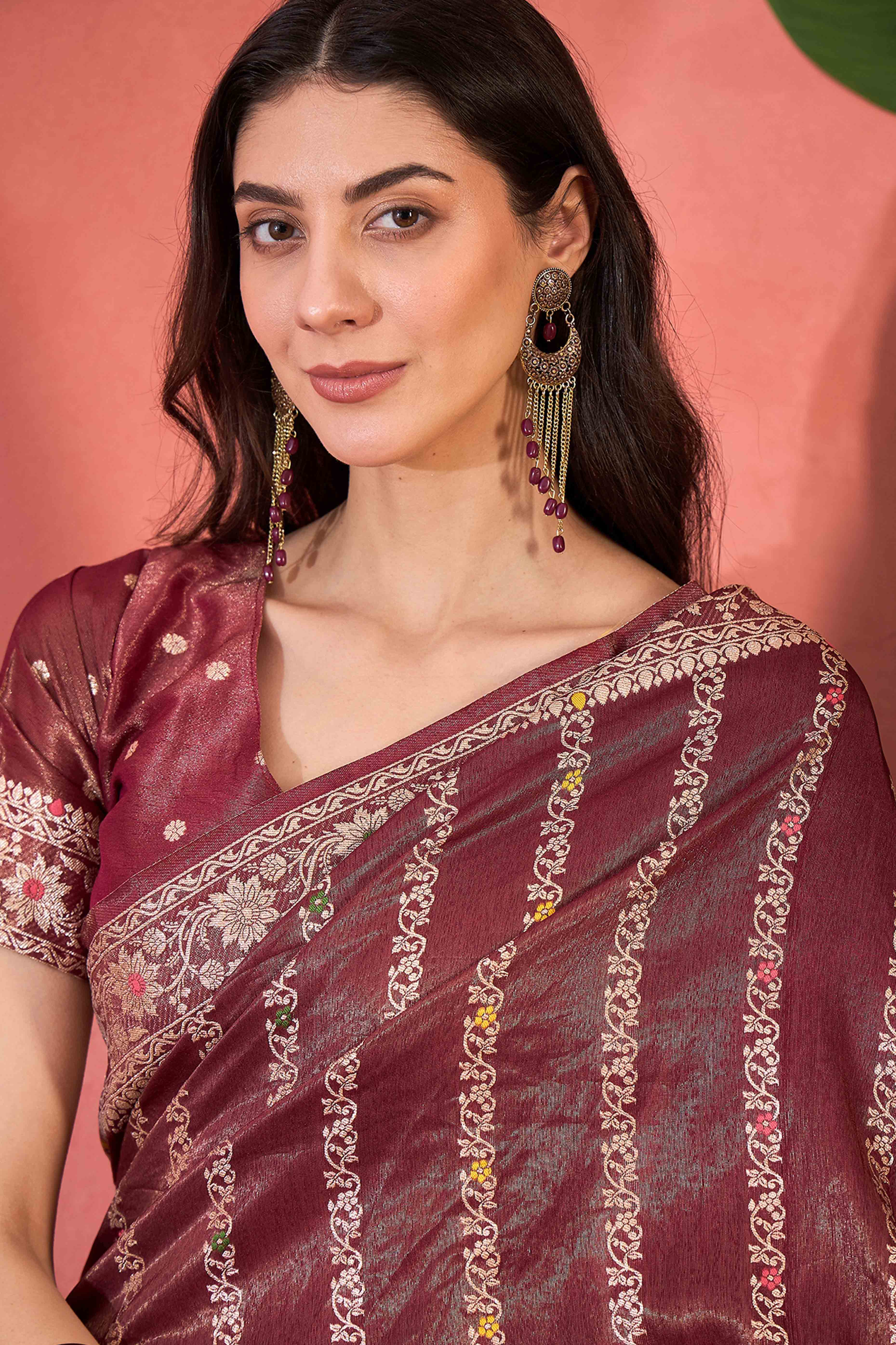 Floral Zari Woven Maroon Saree In Shimmer Finish With Elegant Tassel Pallu