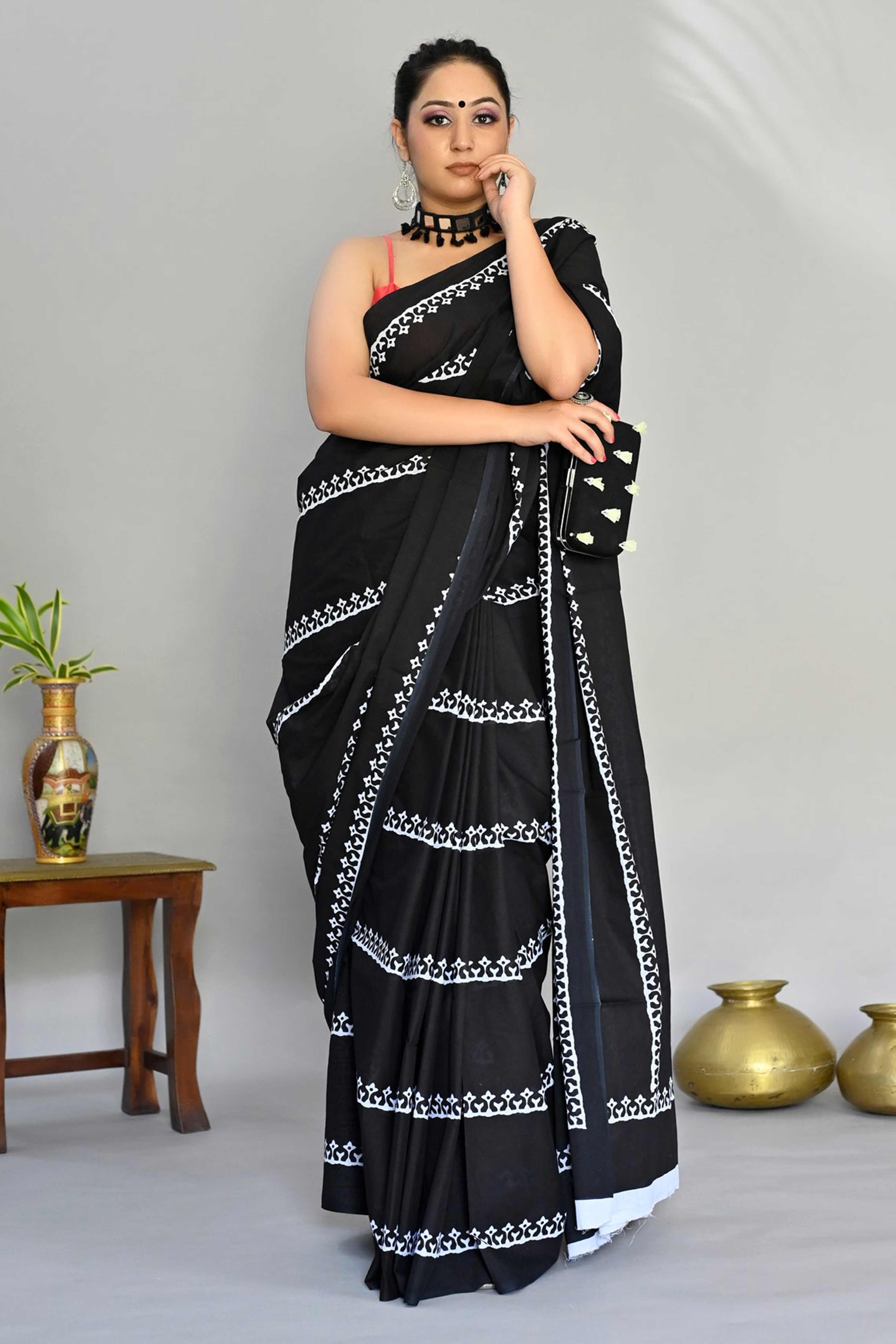 Black Striped Printed Linen Saree