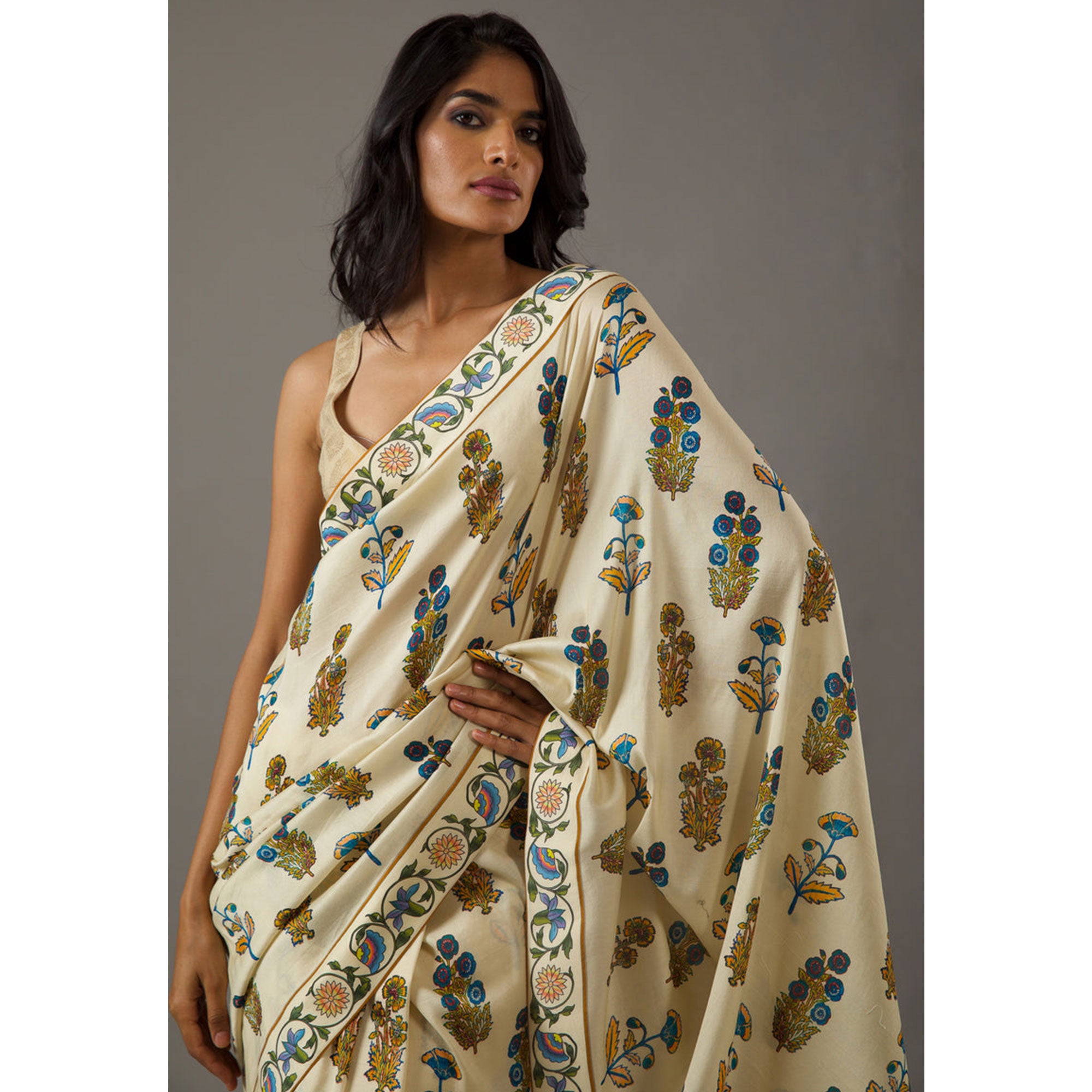 Cream Floral Printed Chiffon Saree