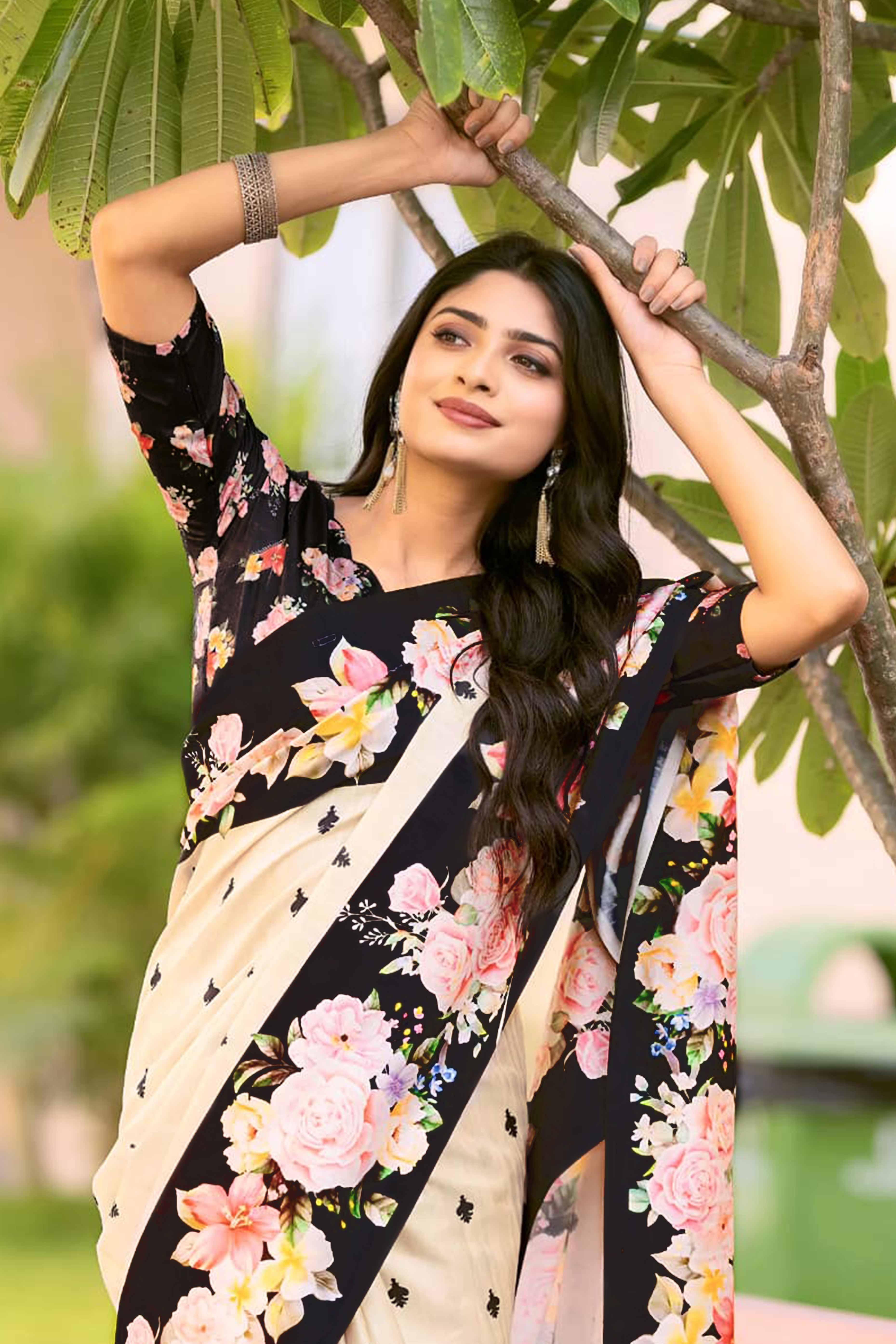 Charming Cream Saree In Cotton Silk Featuring Graceful Floral Digital Prints With Tassel Pallu