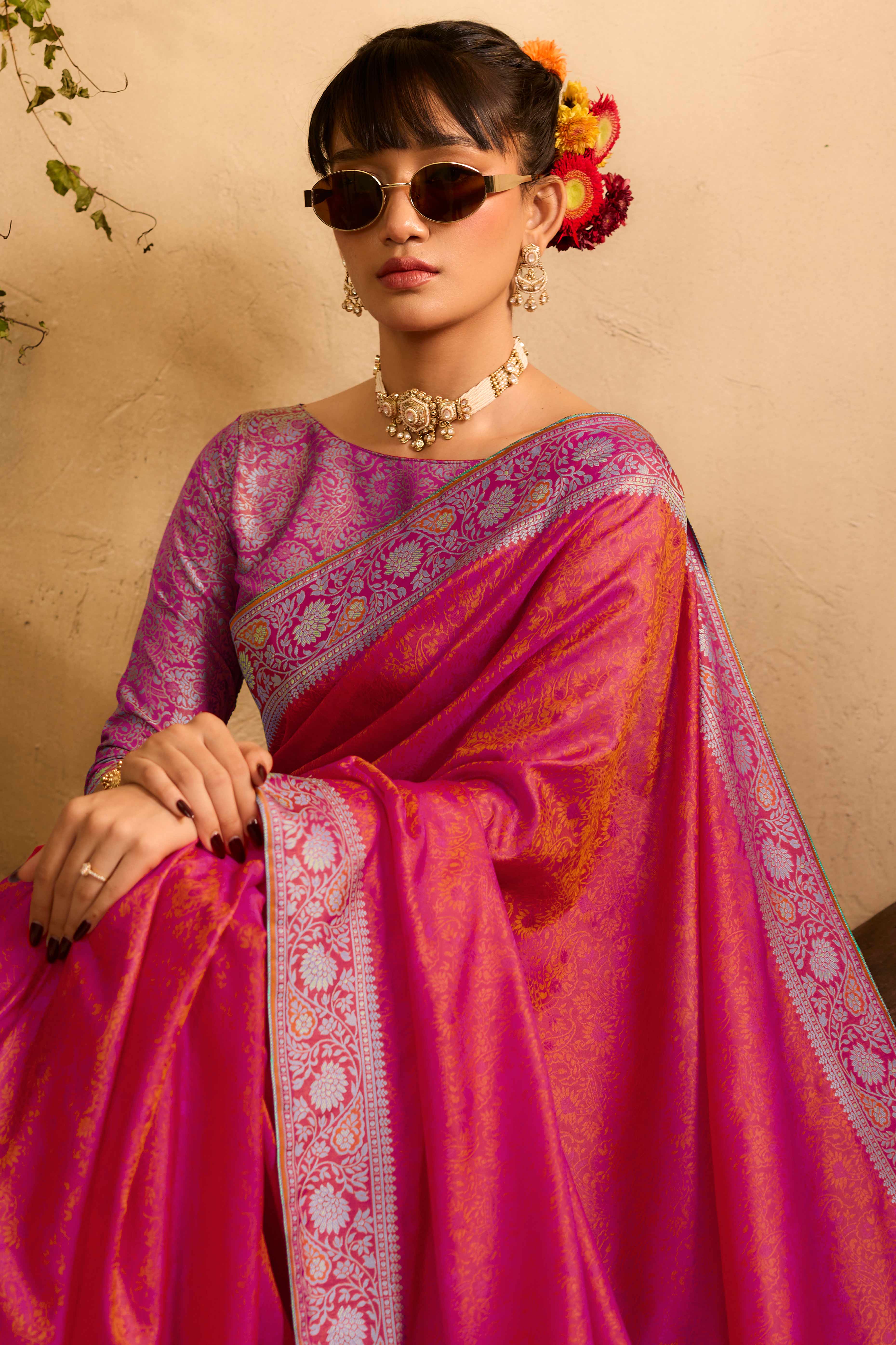 Rani Pink Pure Silk Kanjivaram Handloom Saree Enhanced with Zari Woven Patterns