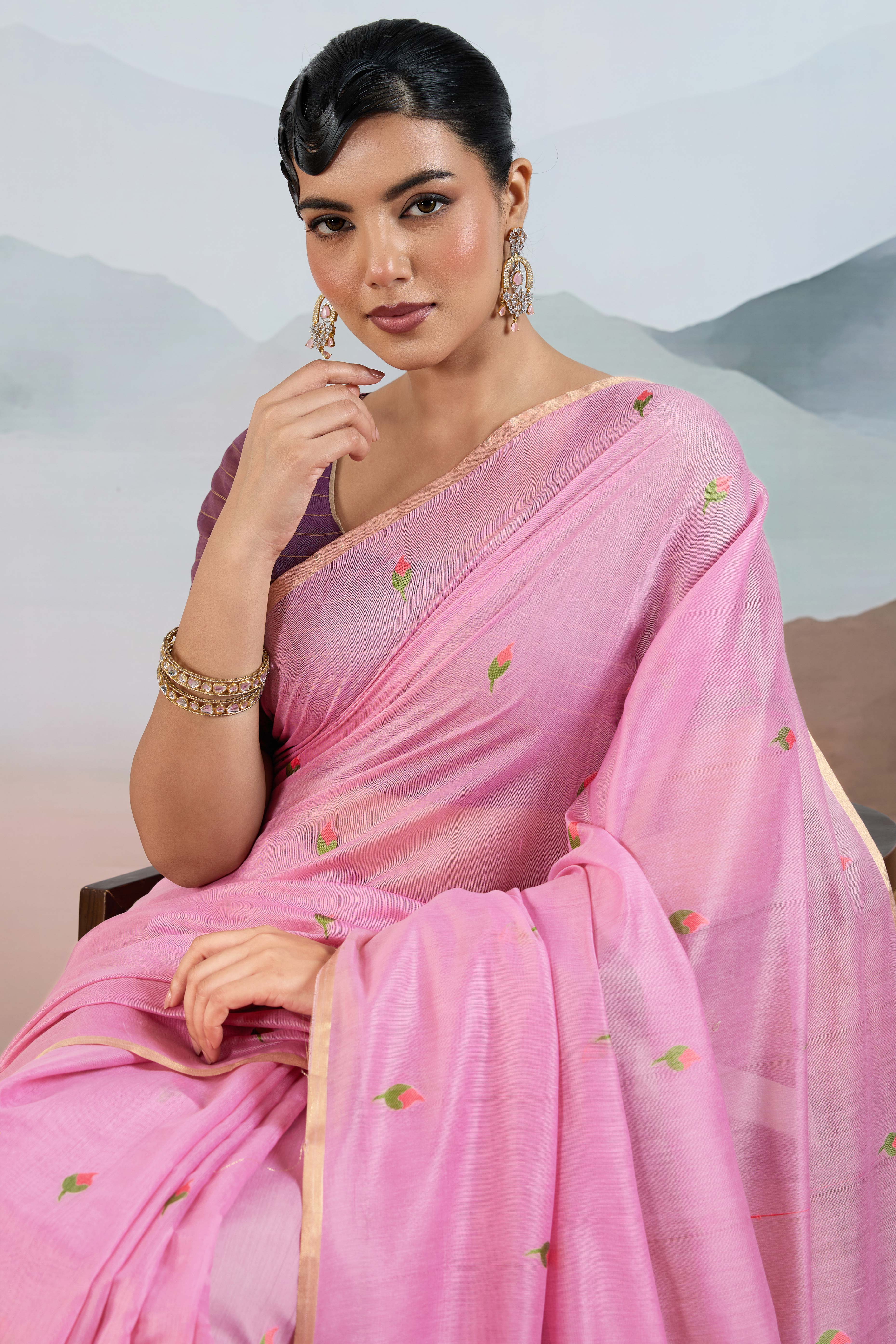 Trendy Pink Cotton Blend Weaving Saree Showcasing Floral & Animal Motif & Classic Tassel Pallu
