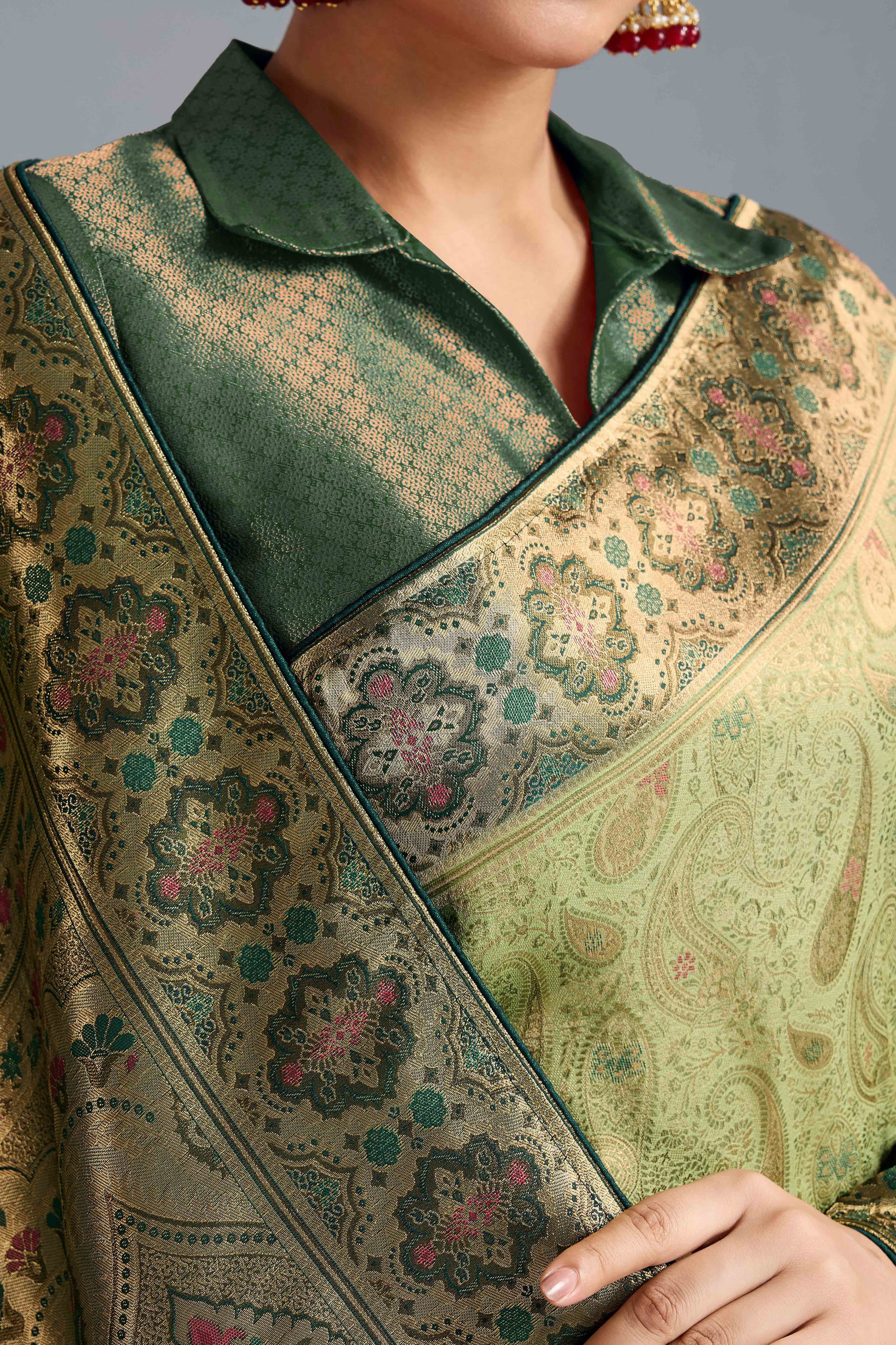 Green Meenakari Woven Kanjivaram Silk Saree For Festive Elegance