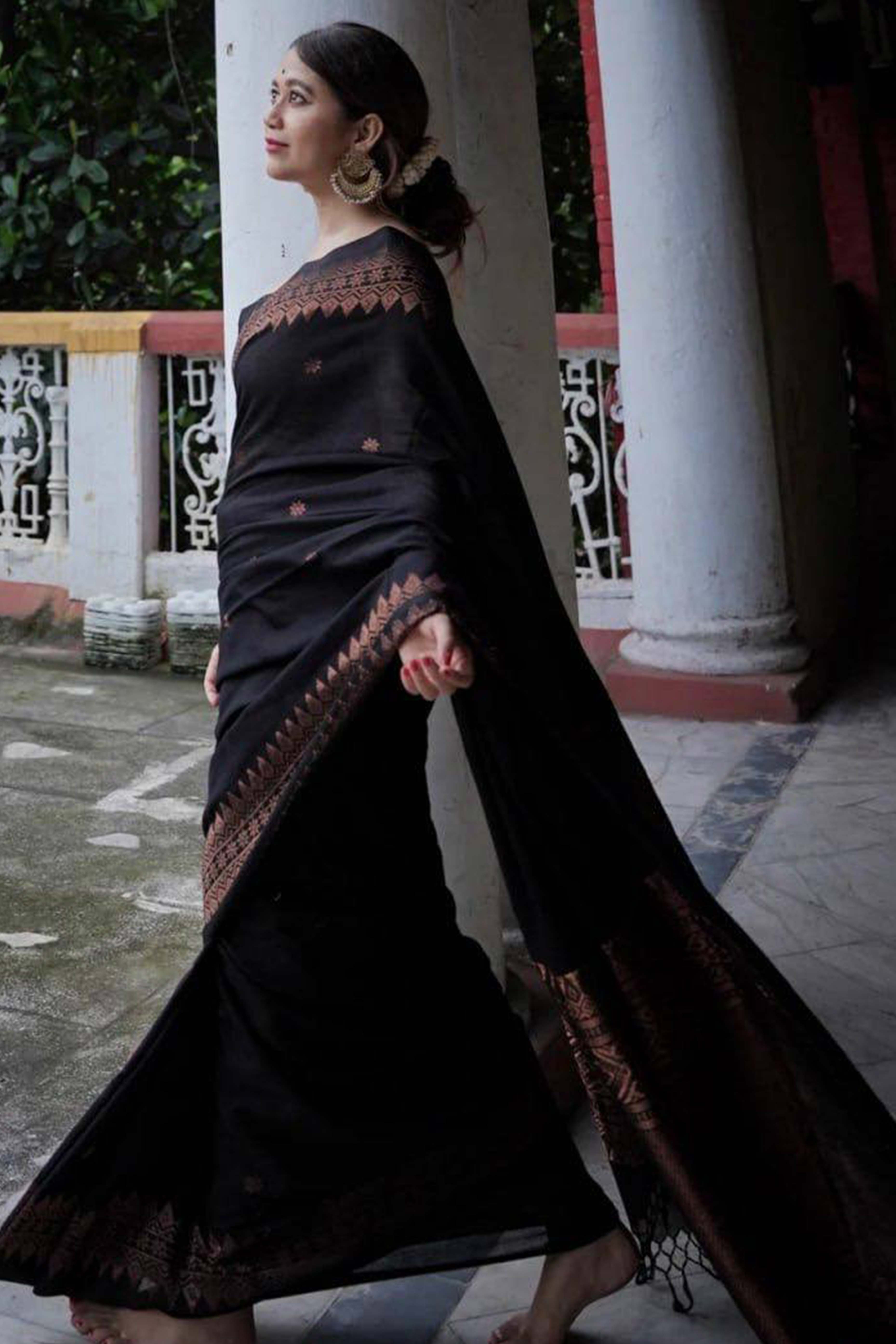 Black Floral Woven Lichi Banarasi Silk Saree