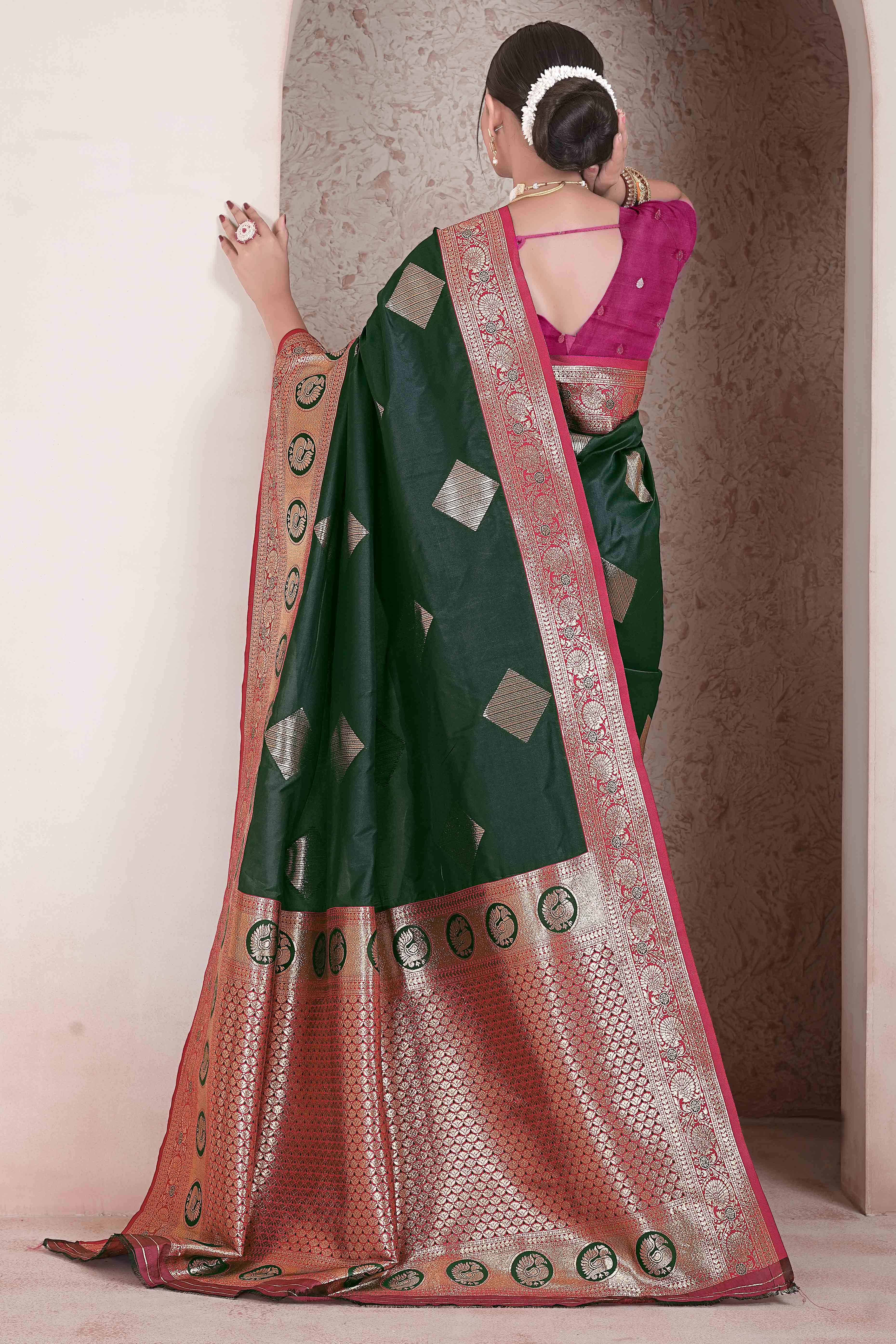 Dark Green Zari Woven Art Silk Saree With Opulent Banarasi Pallu Work