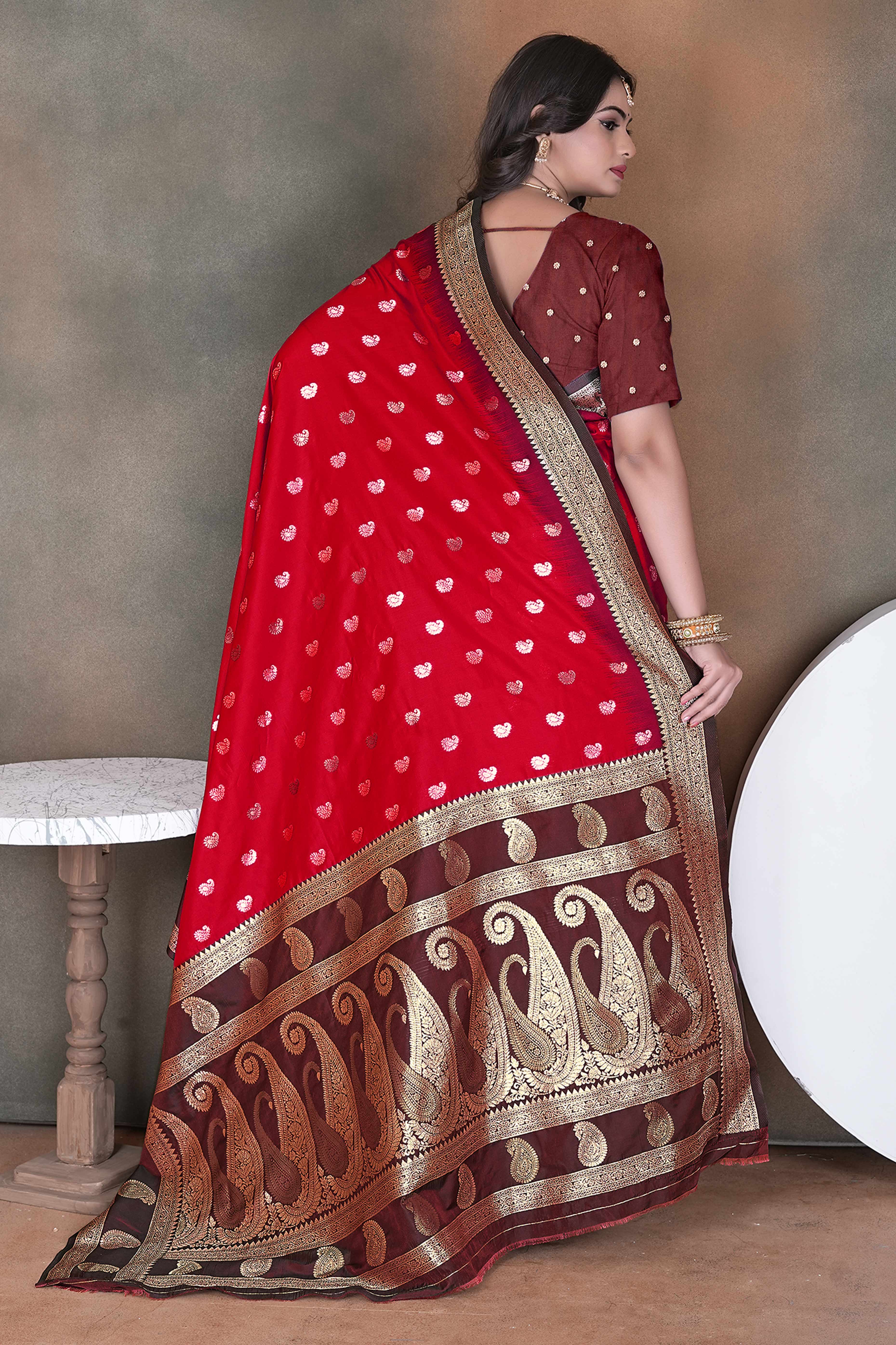 Red Art Silk Saree Adorned With Zari Woven Paisley Motifs & Rich Banarasi Pallu