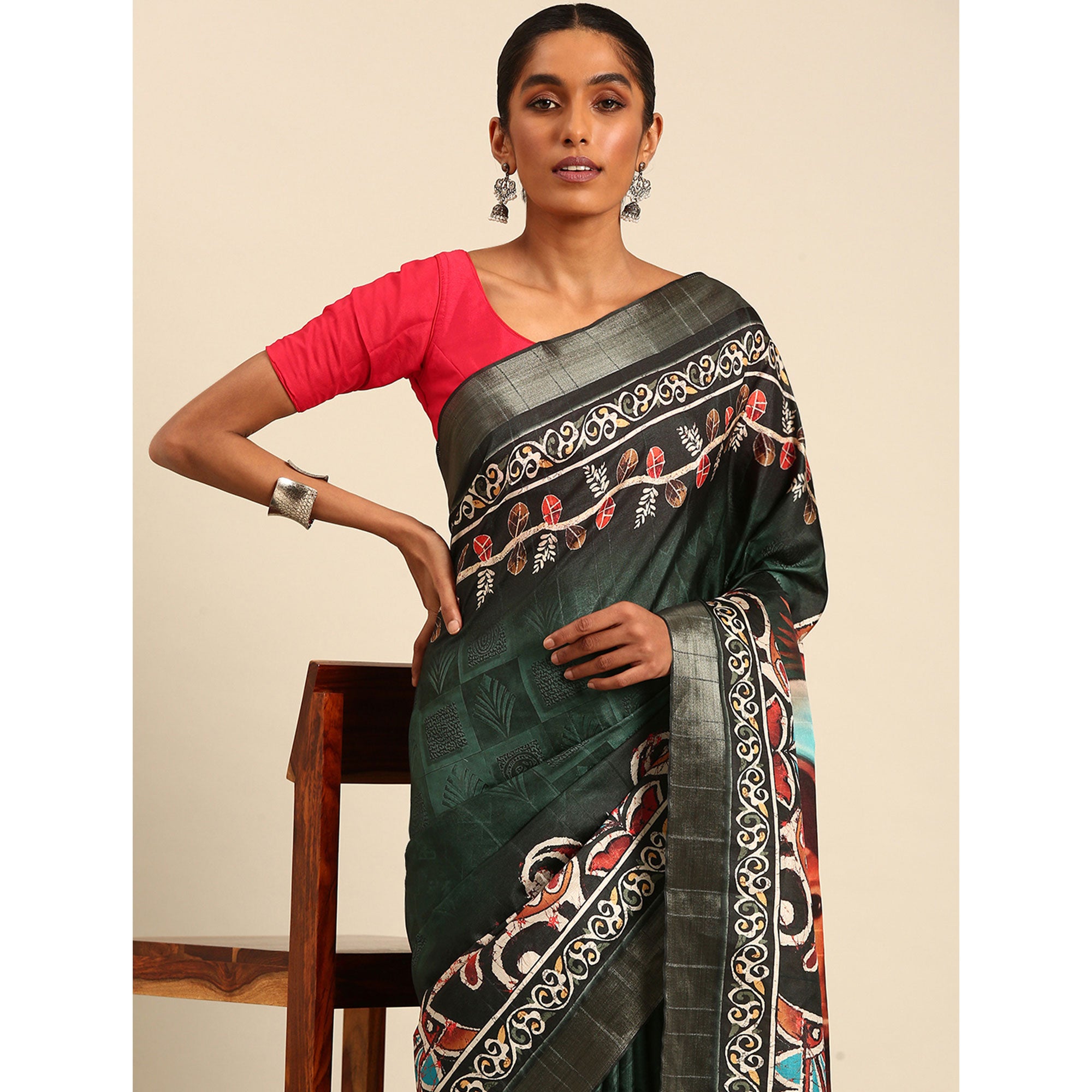 Green Digital Printed Cotton Blend Saree With Woven Border