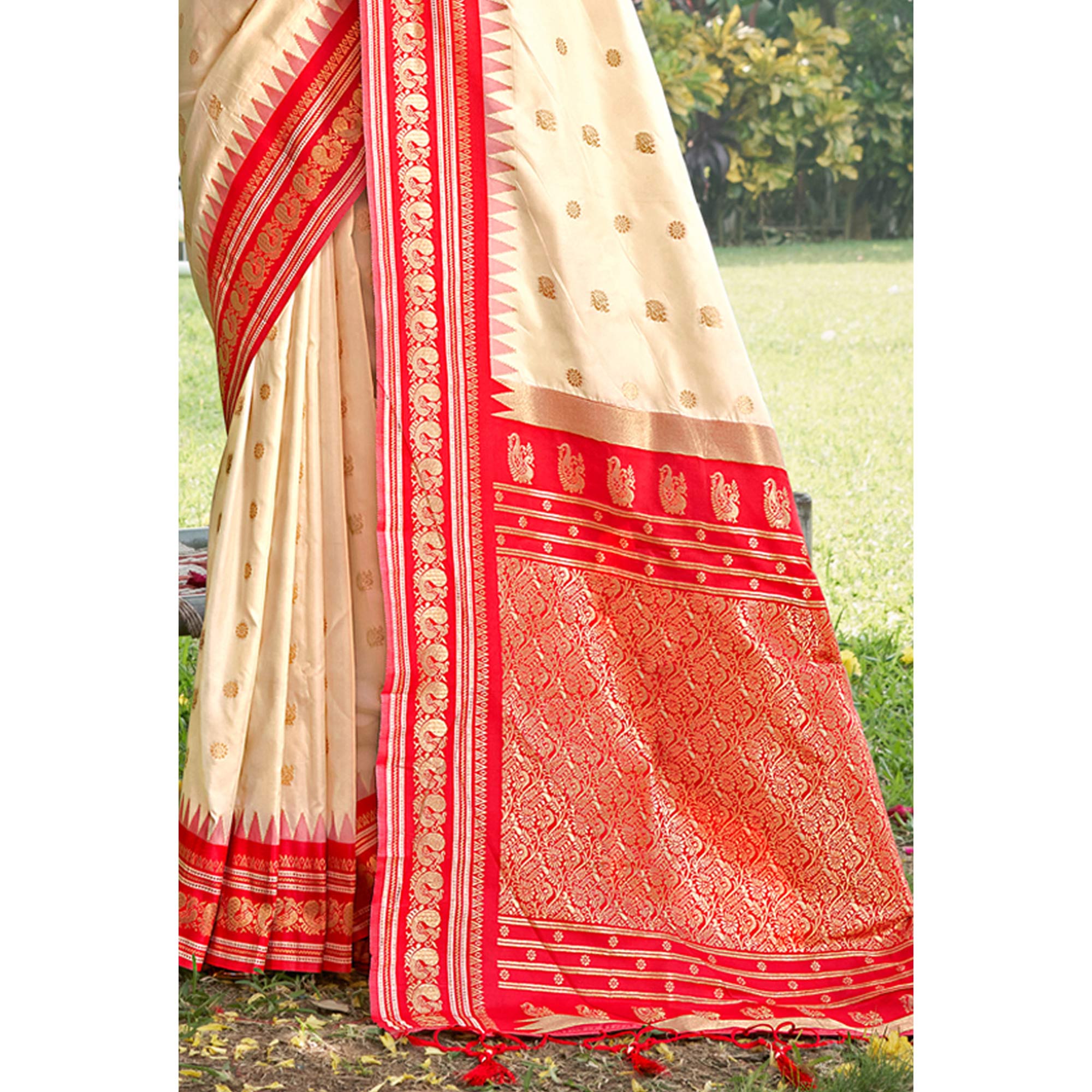 Cream Woven Paithani Banarasi Silk Saree With Tassels