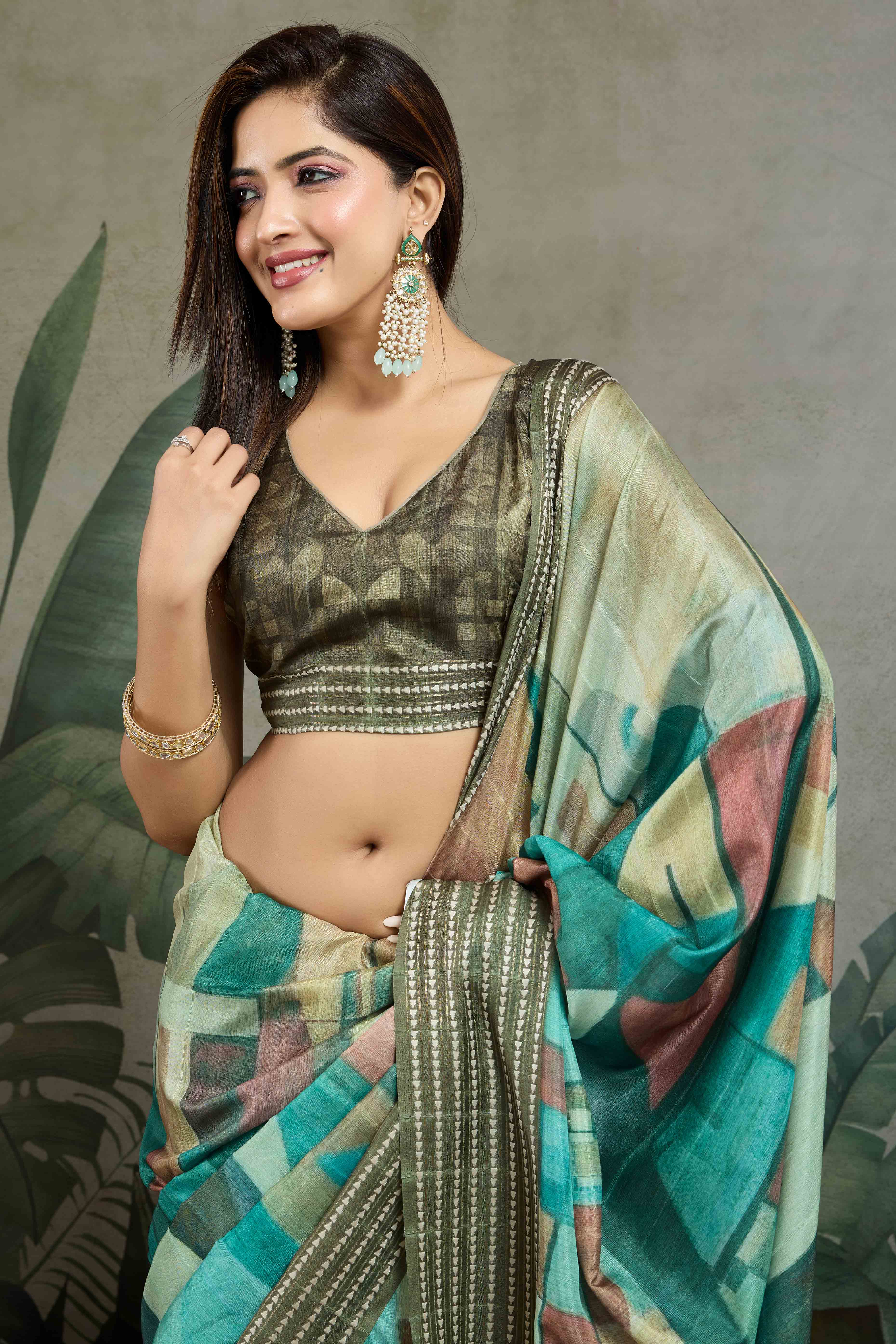 Green Silk Blend Saree with Geometric Print