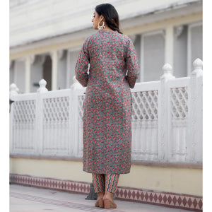 Green Floral Printed Pure Cotton Straight Salwar Suit
