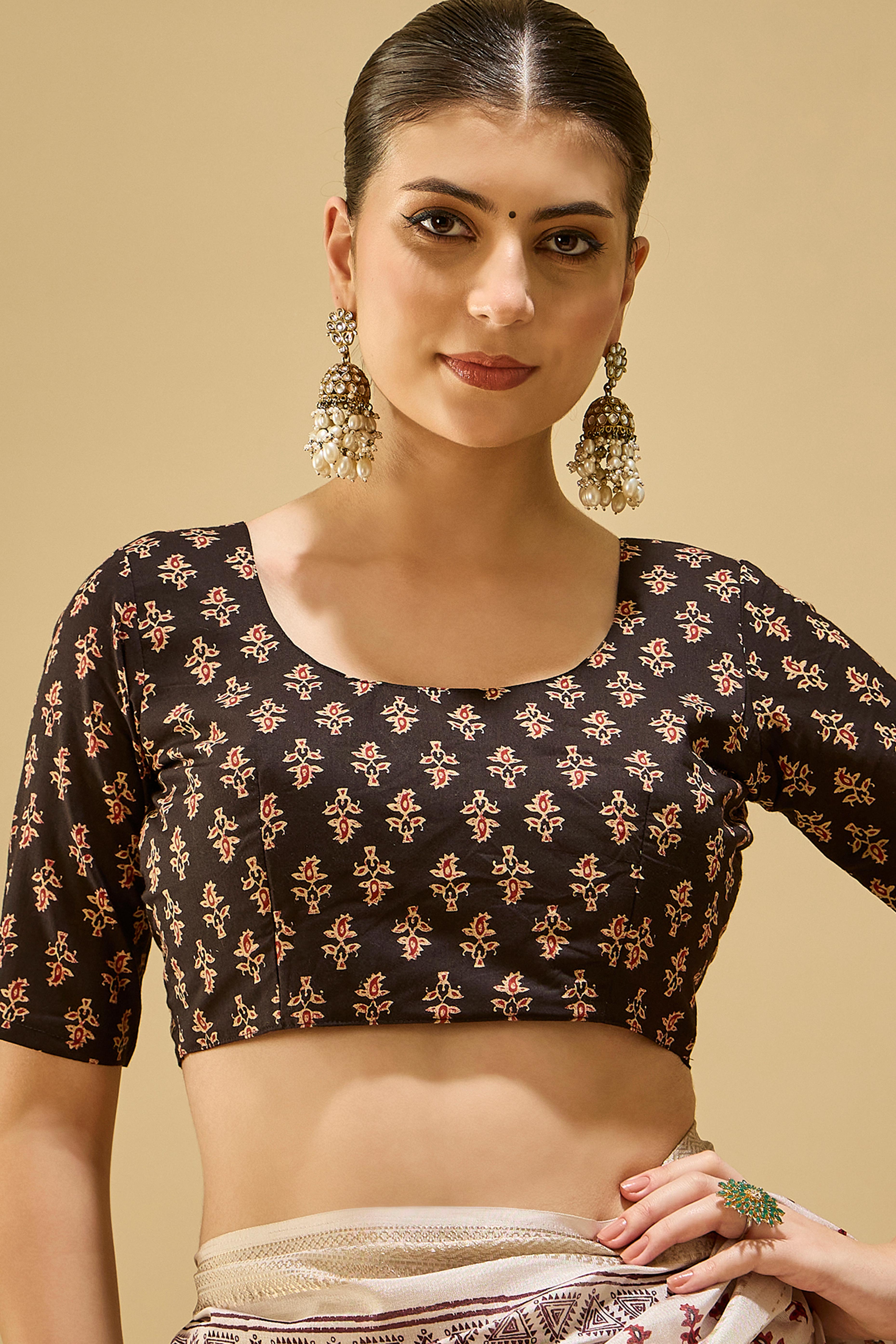 Elegant Cream Katki Cotton Silk Saree With Delicate Floral Prints & Tassel Pallu