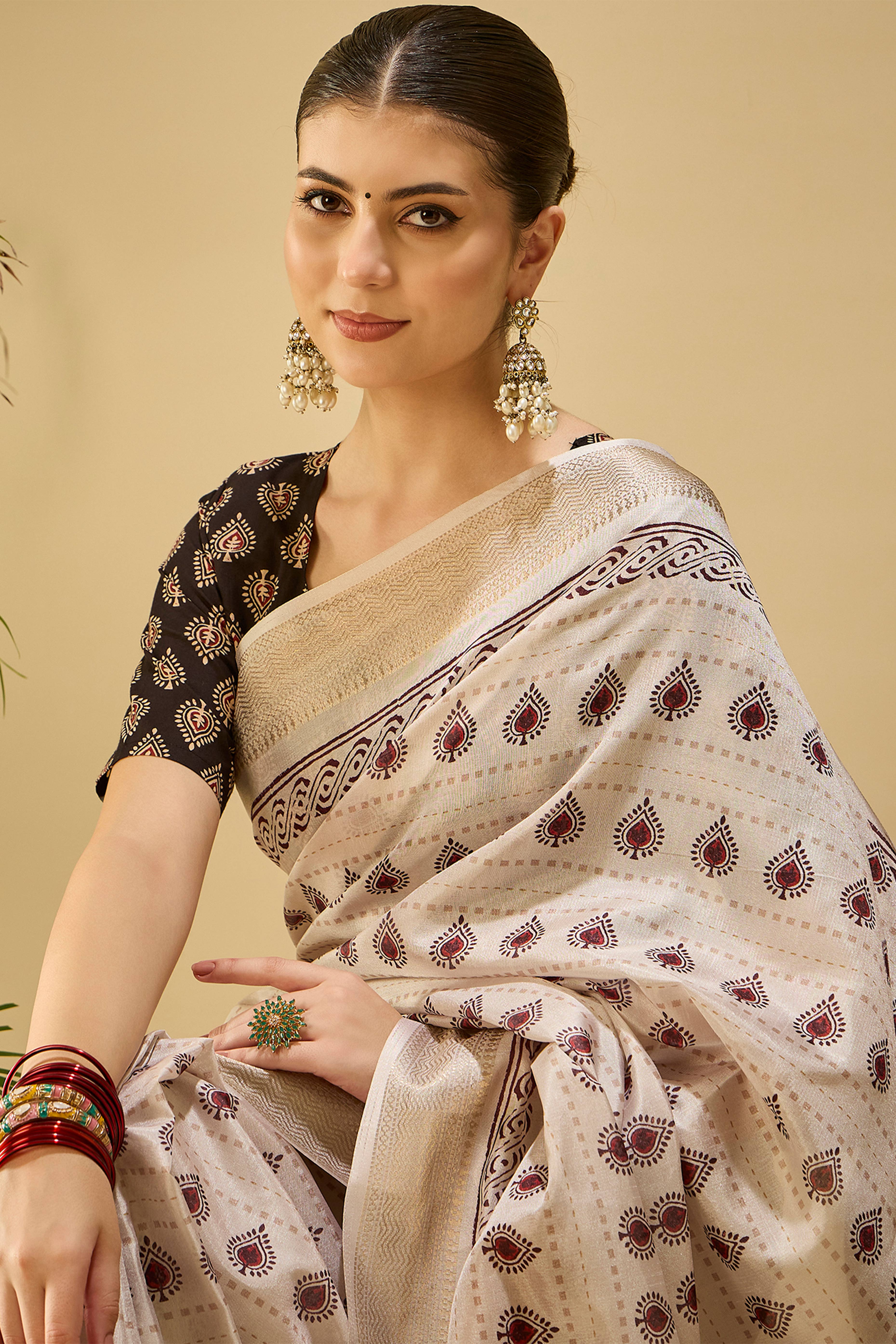 Ivory Cream Floral Printed Katki Cotton Silk Saree With Graceful Tassel Pallu