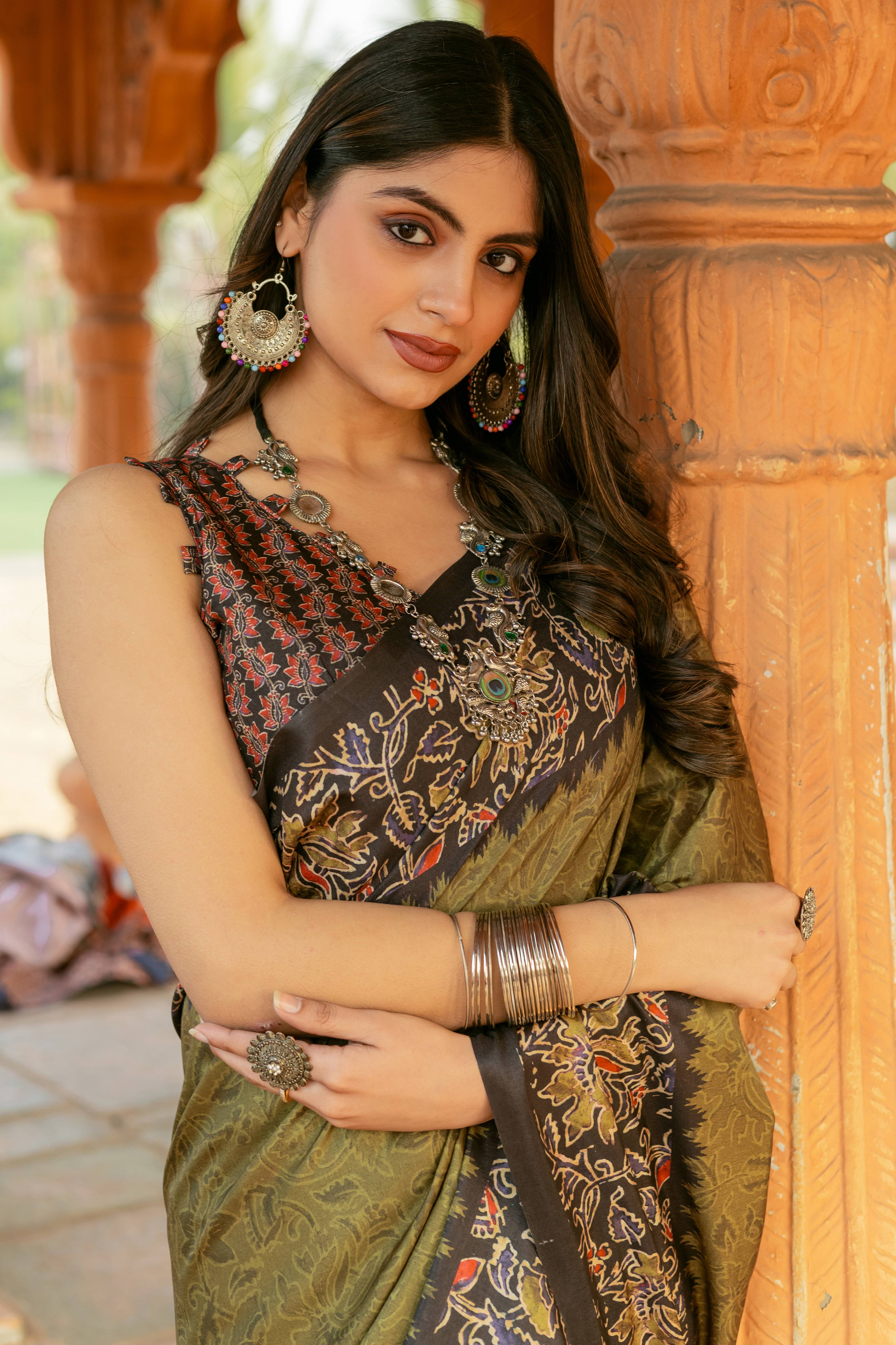 Graceful Mehendi Green Floral Printed Manipuri Cotton Silk Saree Showcasing Timeless Elegance