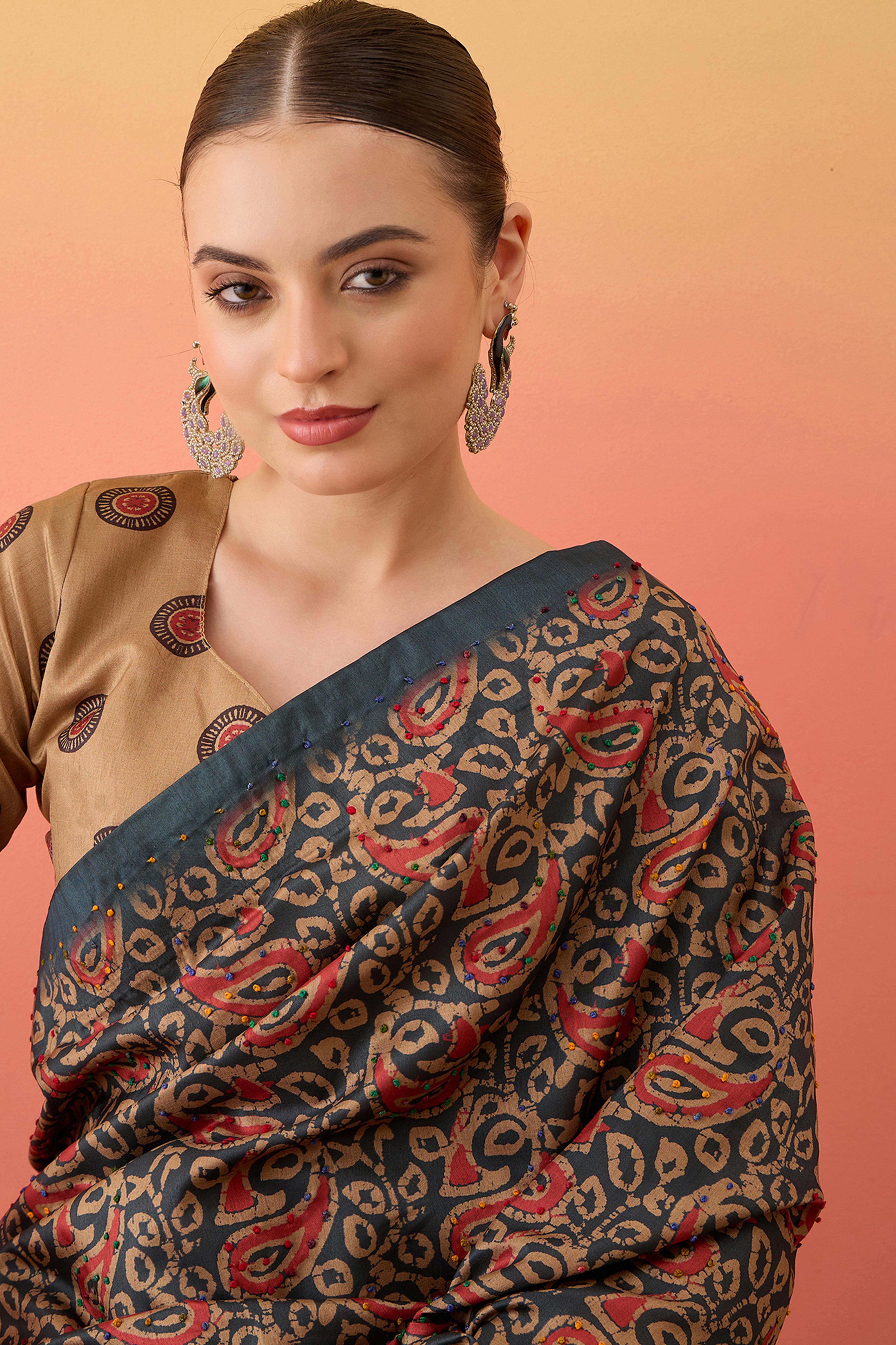 Grey Printed Kalamkari Cotton Silk Saree Exquisite Knot Work Detailing Ethnic Charm