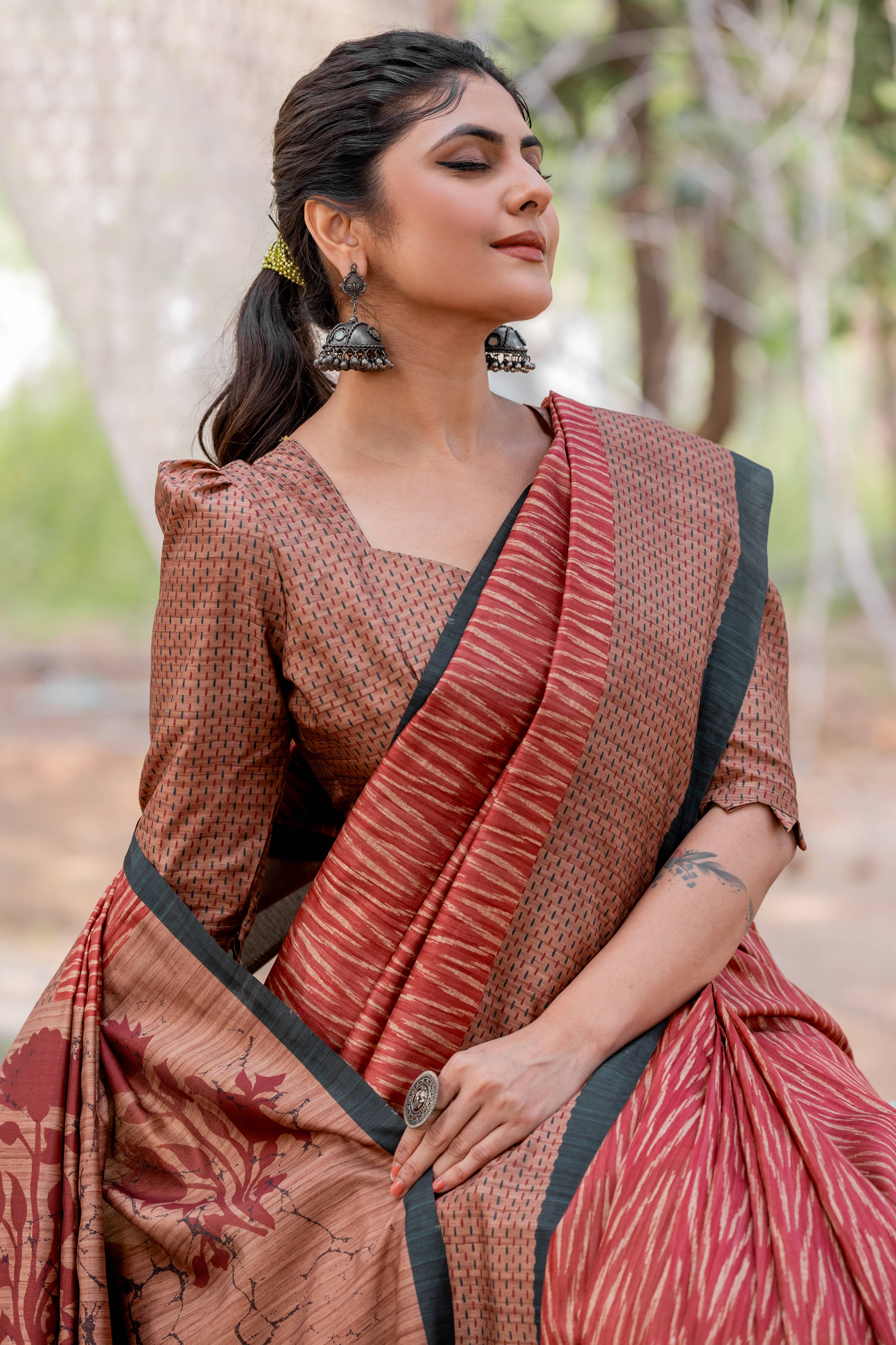 Maroon Kozi Cotton Silk Saree Showcasing Digital Prints and Soft Tassel Edging