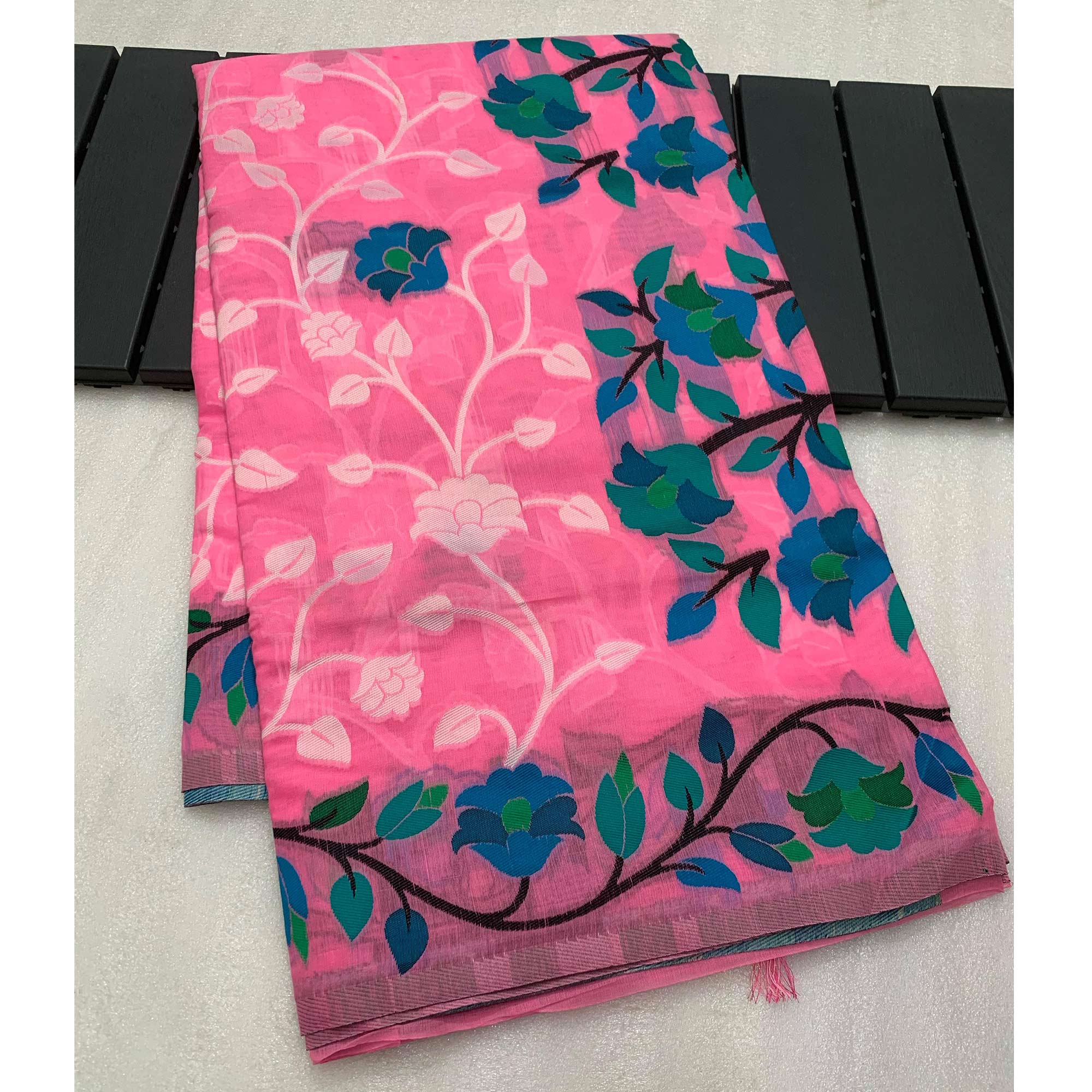 Pink Floral Woven Cotton Jacquard Jamdani Saree With A Graceful Tassel Border