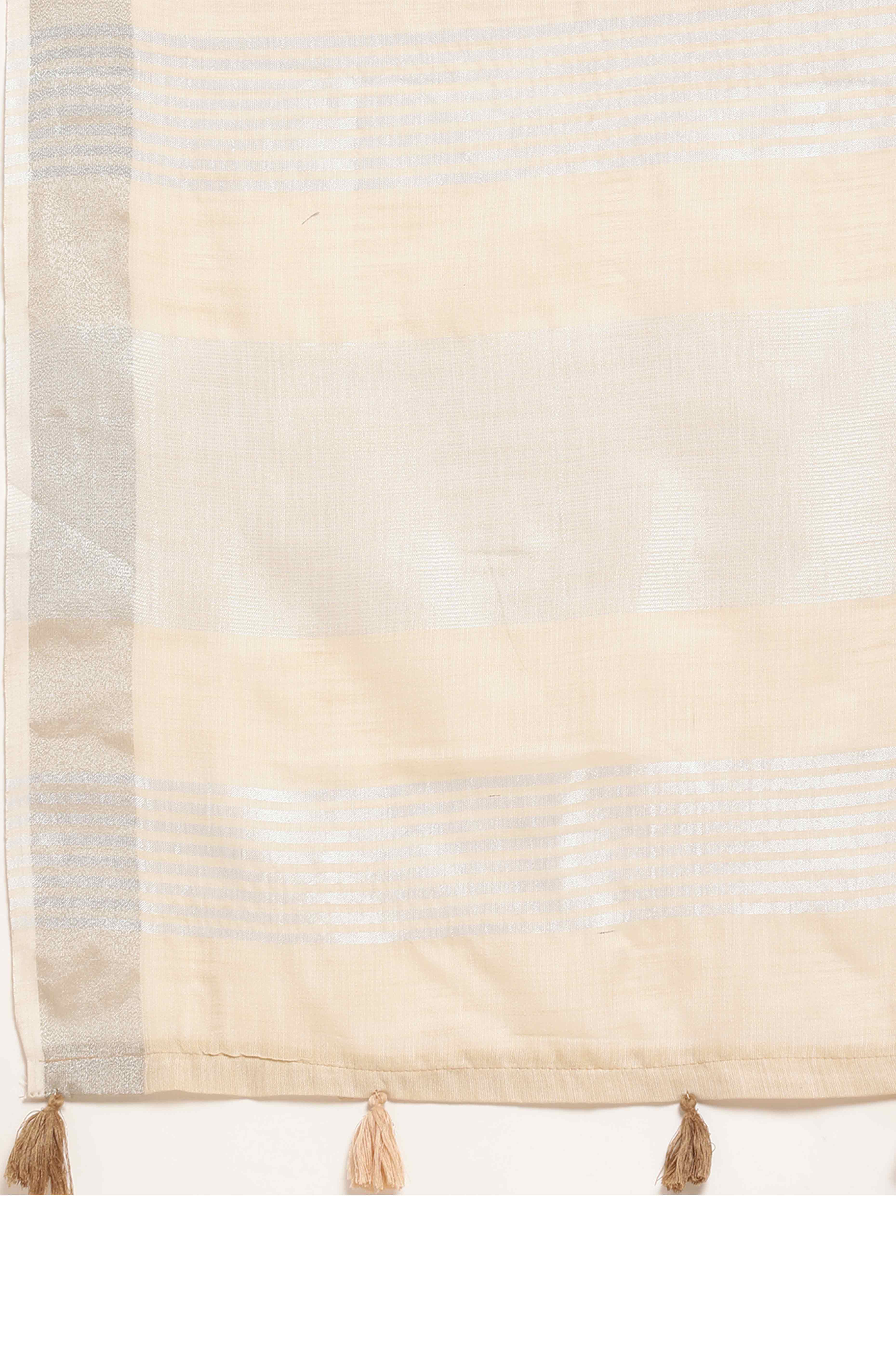 Light Beige Linen Saree Adorned With Silver Zari Weaving Border & Pallu