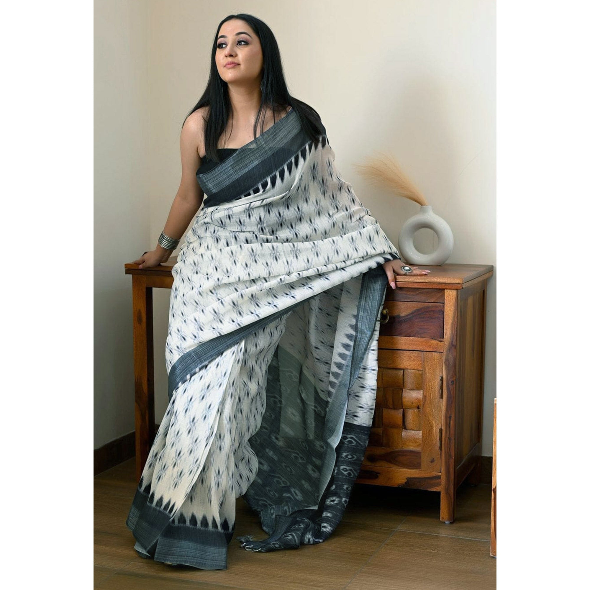 White & Grey Ikkat Printed Linen Saree