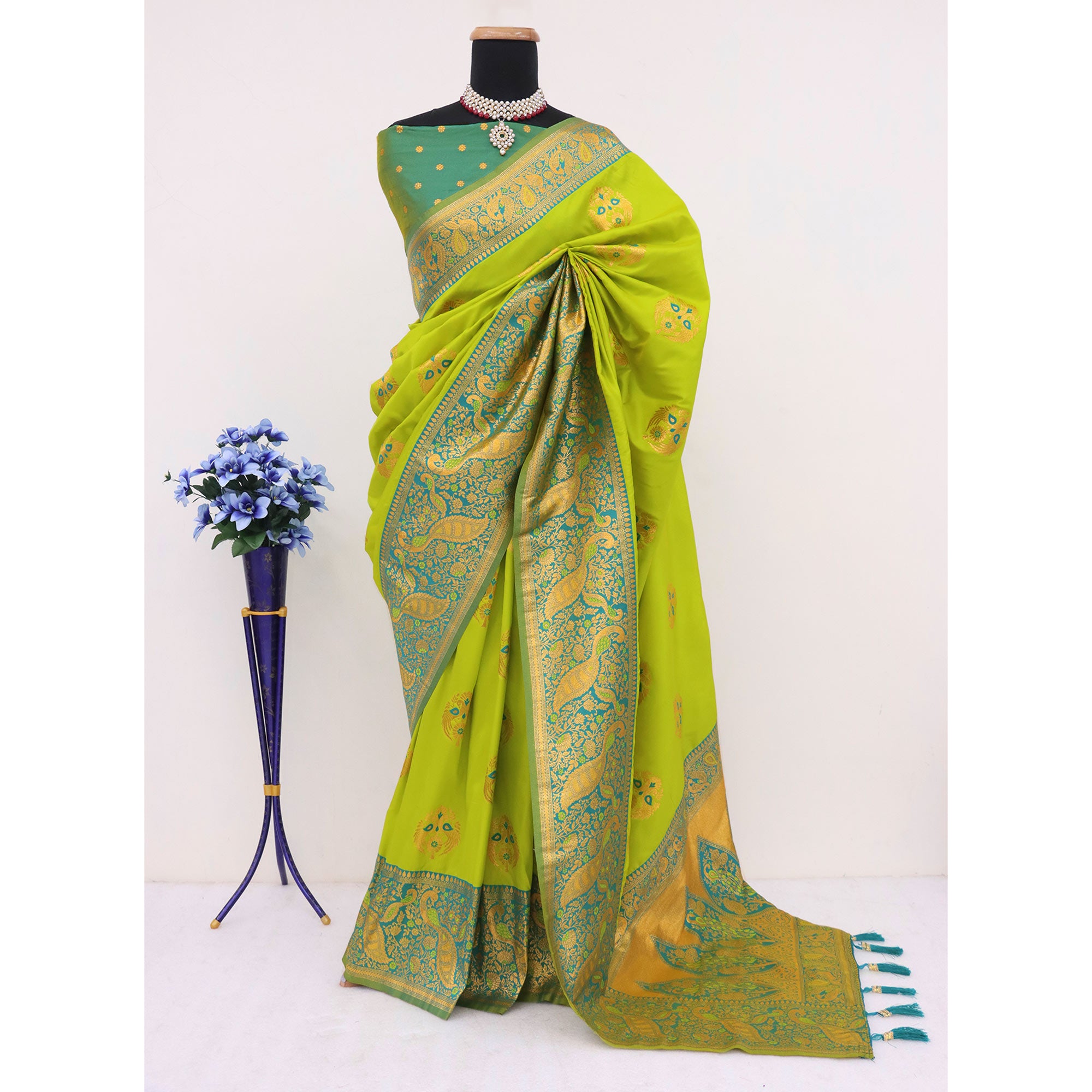 Green Banarasi Paithani Silk Saree With Floral Zari Weaving & Tassel Pallu