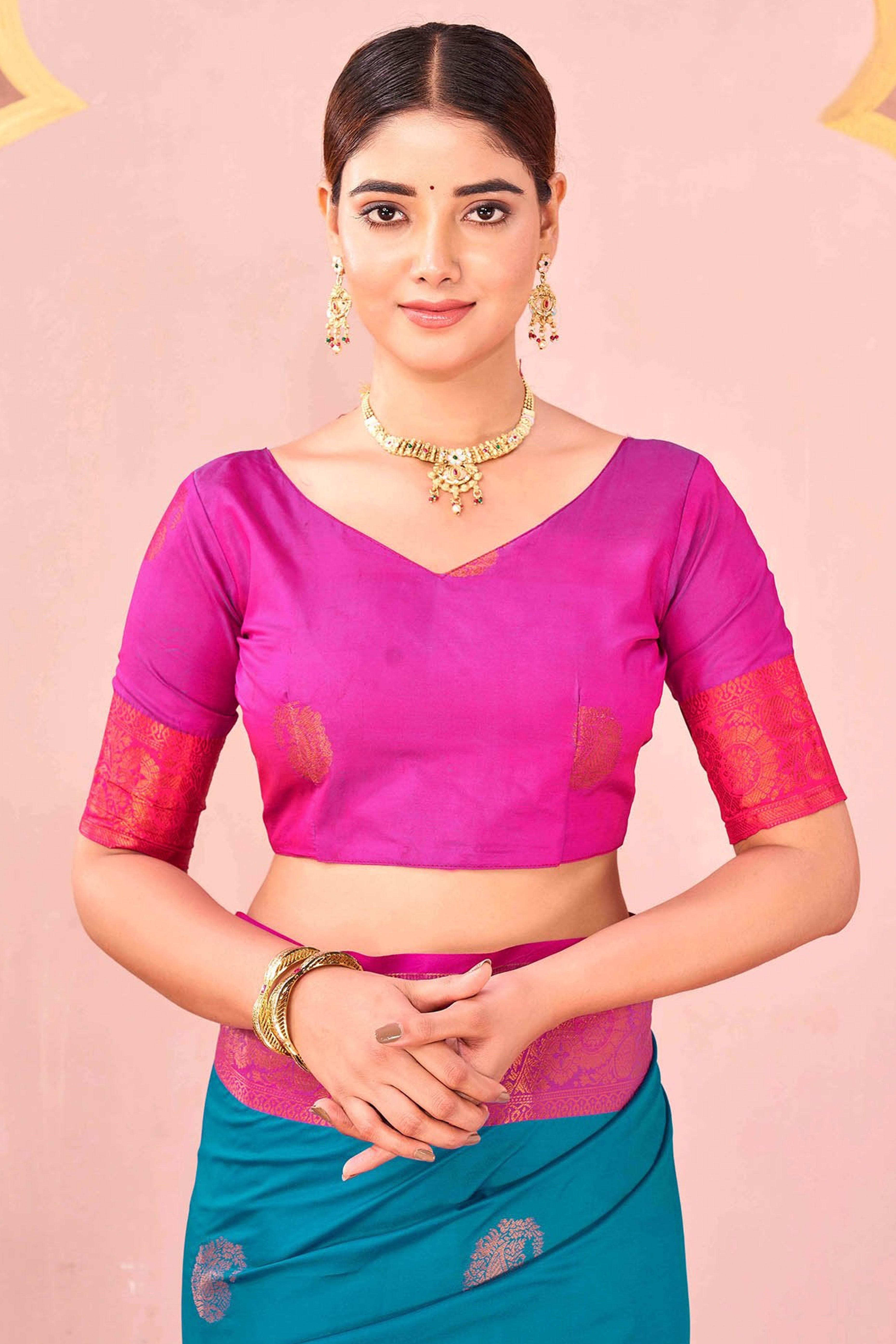 Blue Silk Blend Saree Adorned With Zari Woven Floral & Paisley Design